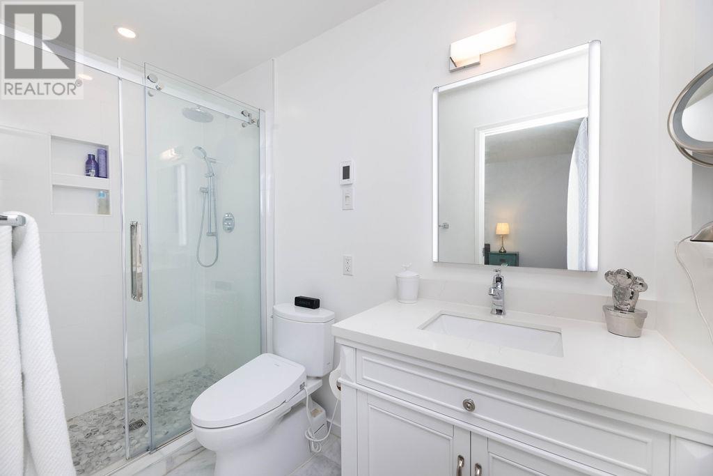 7639 Eureka Avenue, Halfmoon Bay, British Columbia  V7Z 1A1 - Photo 24 - R2953581