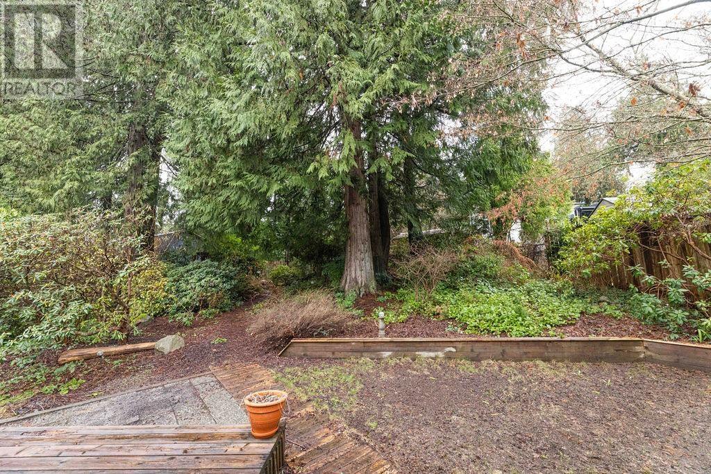7639 Eureka Avenue, Halfmoon Bay, British Columbia  V7Z 1A1 - Photo 30 - R2953581