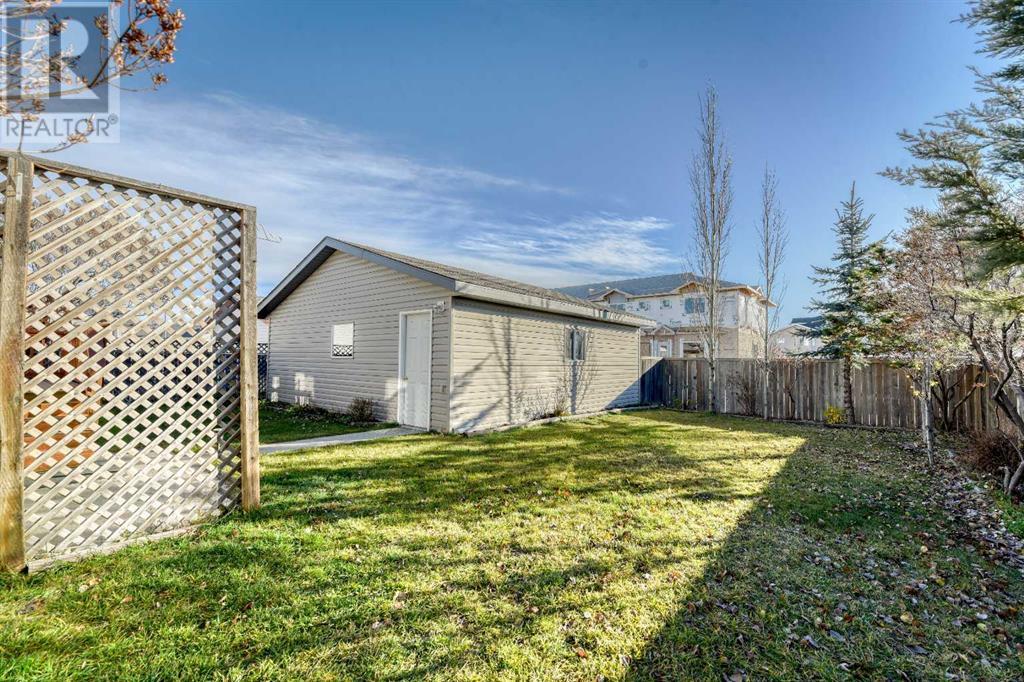 1611 Strathcona Gate, Strathmore, Alberta  T2G 5G9 - Photo 2 - A2186490