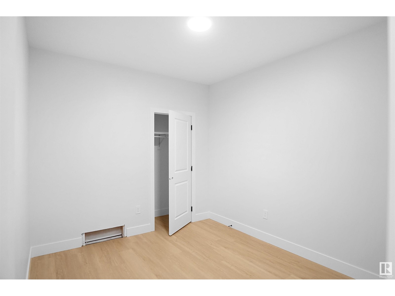 Property at 10 TENUTO LINK image 4