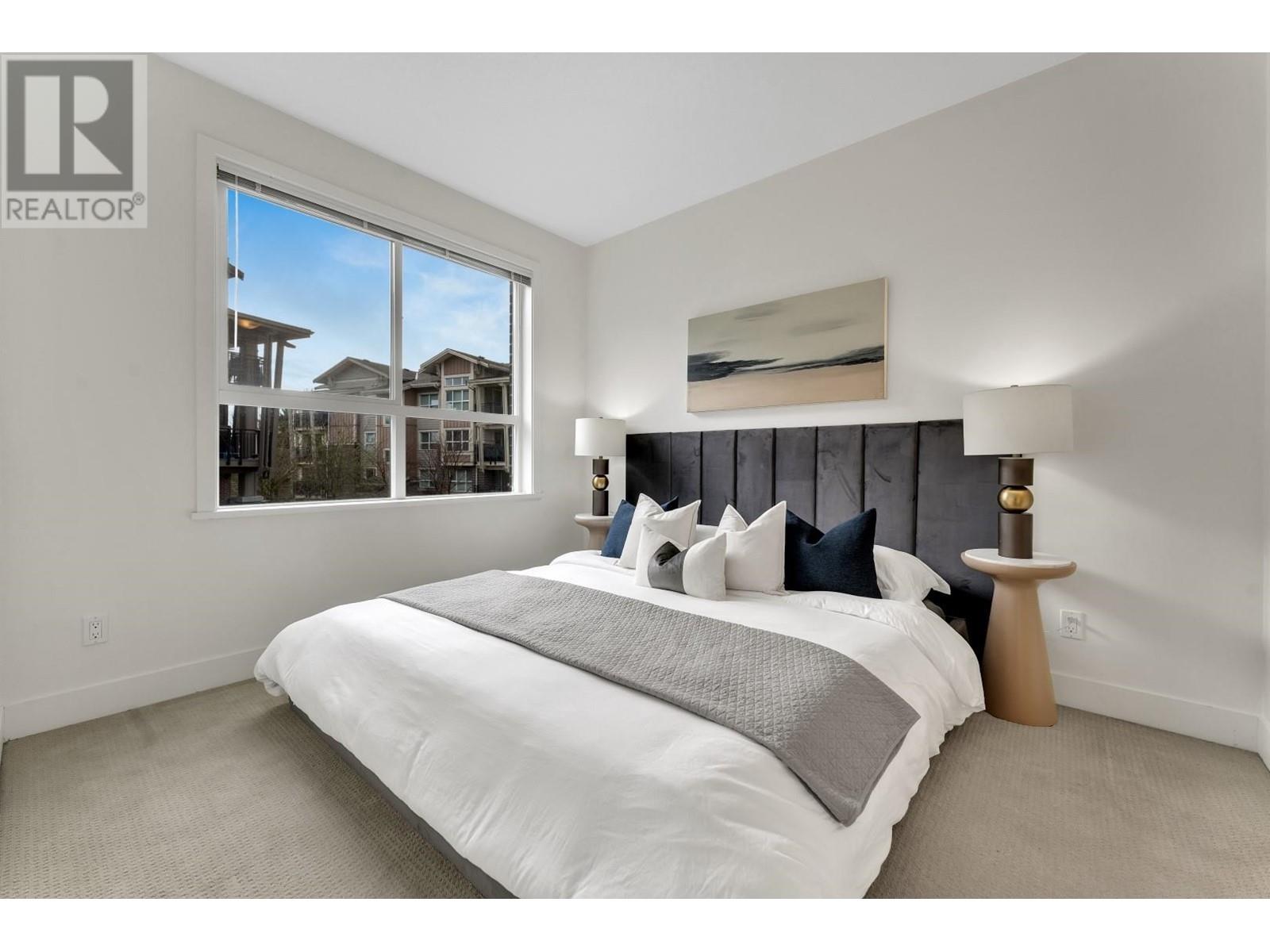 Listing Picture 16 of 33 : 207 5788 SIDLEY STREET, Burnaby / 本拿比 - 魯藝地產 Yvonne Lu Group - MLS Medallion Club Member