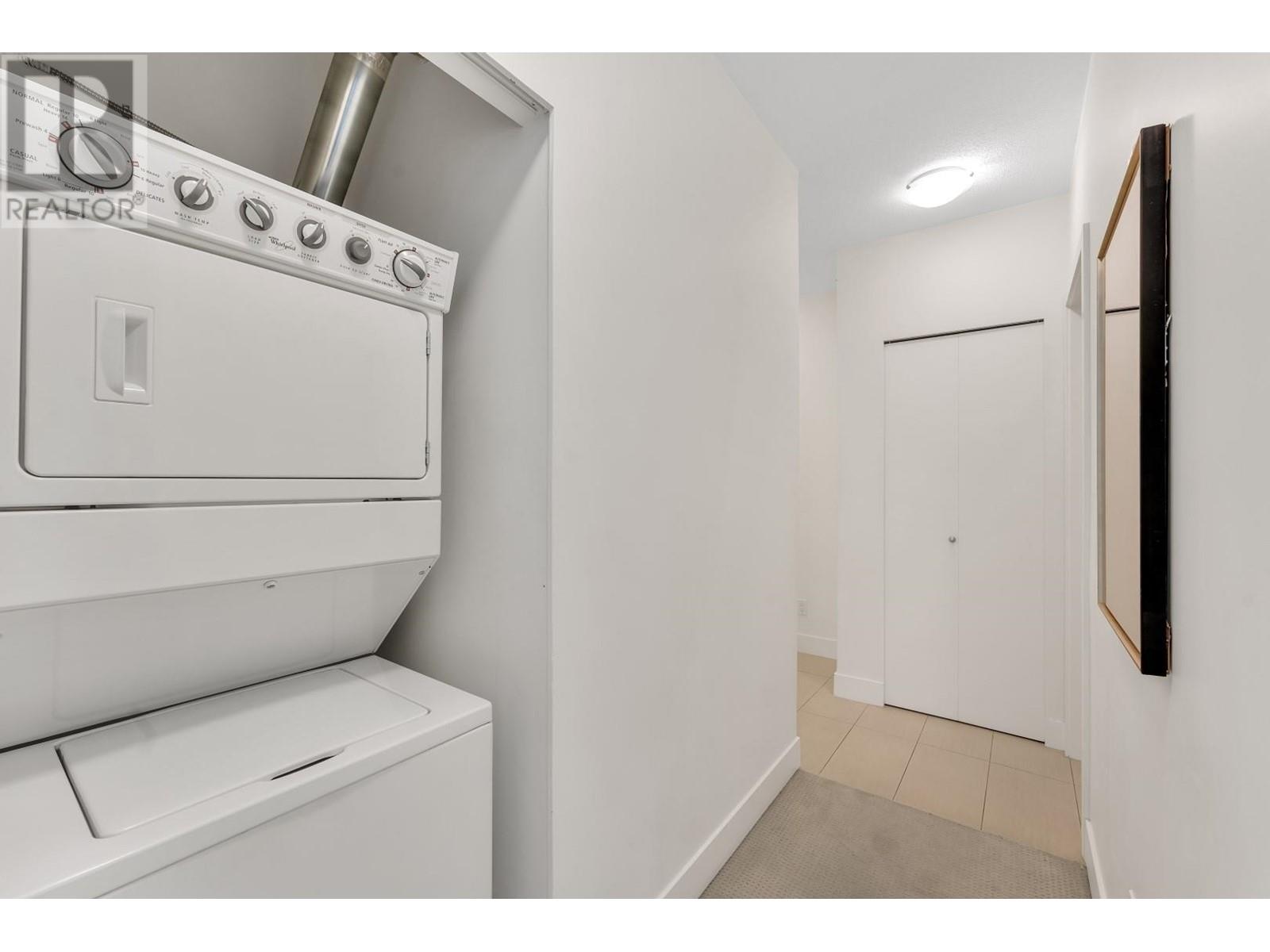 Listing Picture 24 of 33 : 207 5788 SIDLEY STREET, Burnaby / 本拿比 - 魯藝地產 Yvonne Lu Group - MLS Medallion Club Member