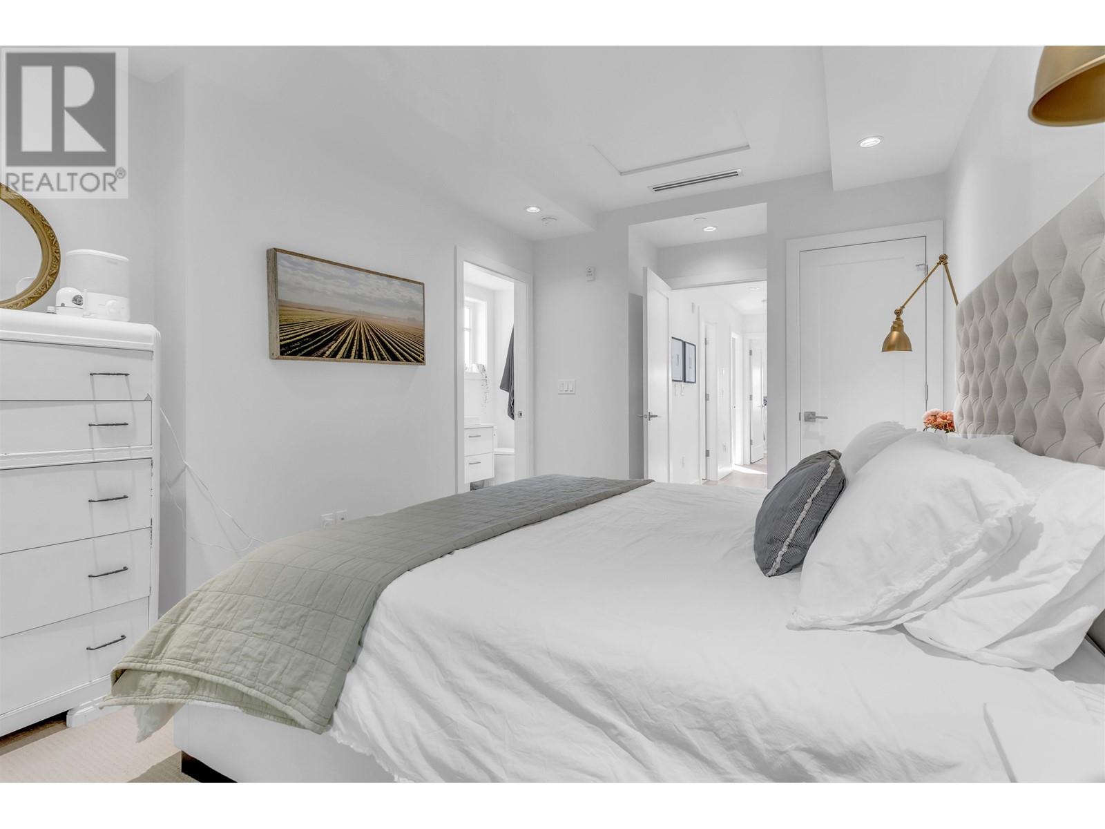 2420 W 8th Avenue, Vancouver, British Columbia  V6K 2B1 - Photo 15 - R2953597