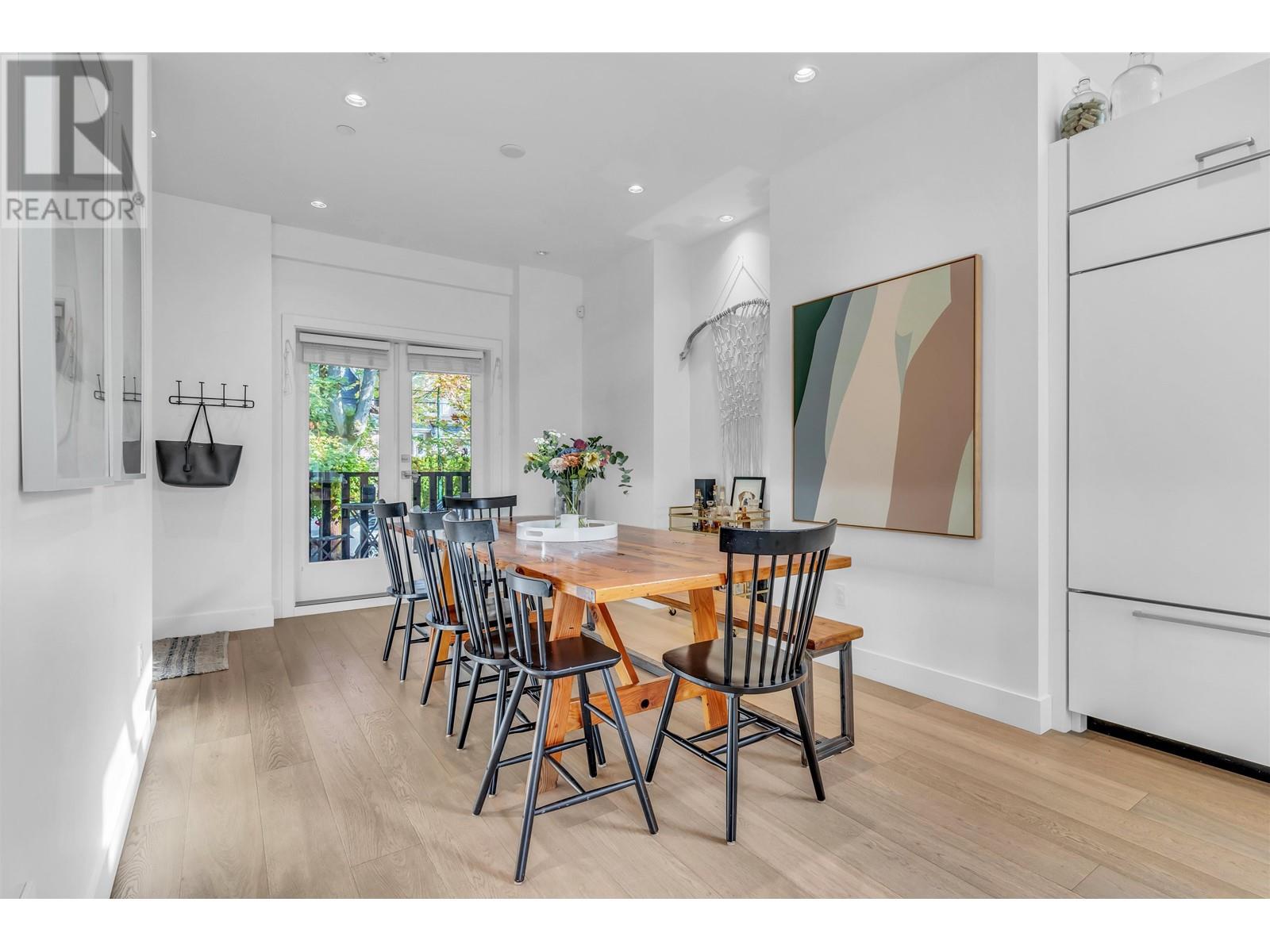 2420 W 8th Avenue, Vancouver, British Columbia  V6K 2B1 - Photo 8 - R2953597