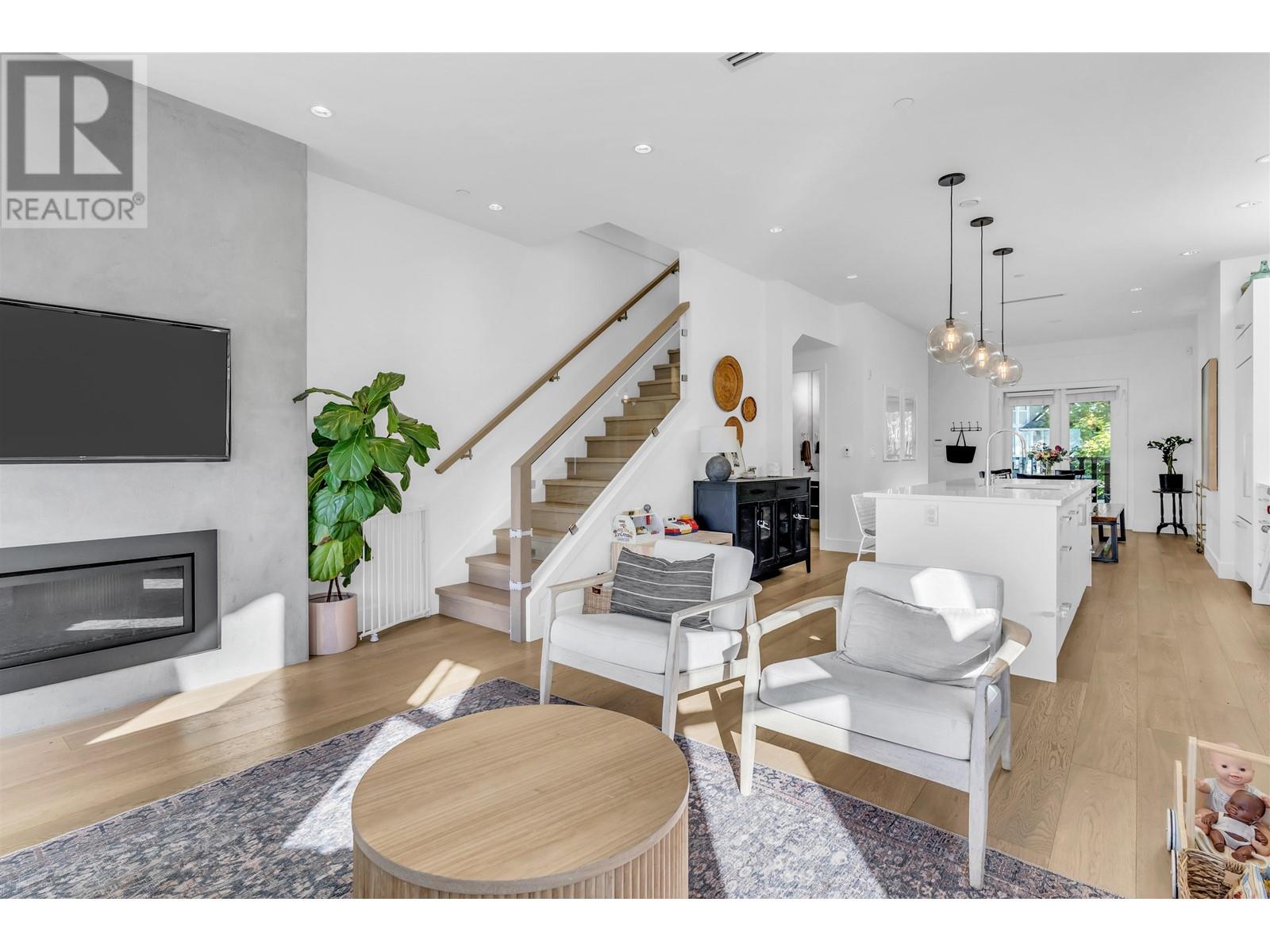 2420 W 8th Avenue, Vancouver, British Columbia  V6K 2B1 - Photo 10 - R2953597