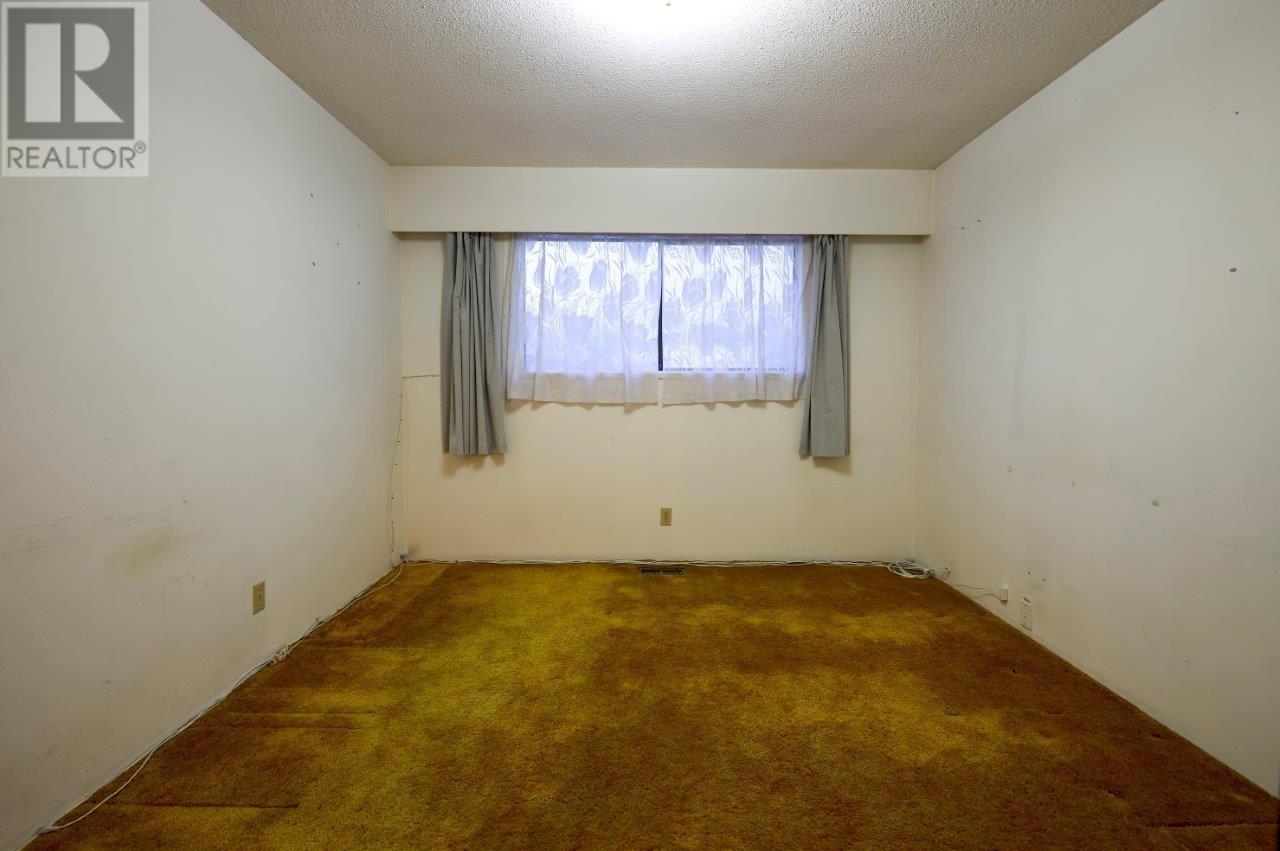 5773 Rhodes Street, Vancouver, British Columbia  V5R 3P3 - Photo 13 - R2954028