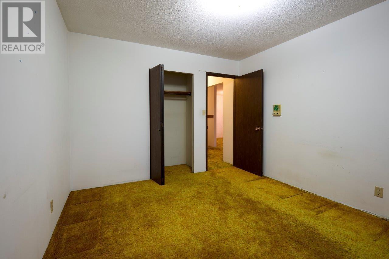 5773 Rhodes Street, Vancouver, British Columbia  V5R 3P3 - Photo 12 - R2954028
