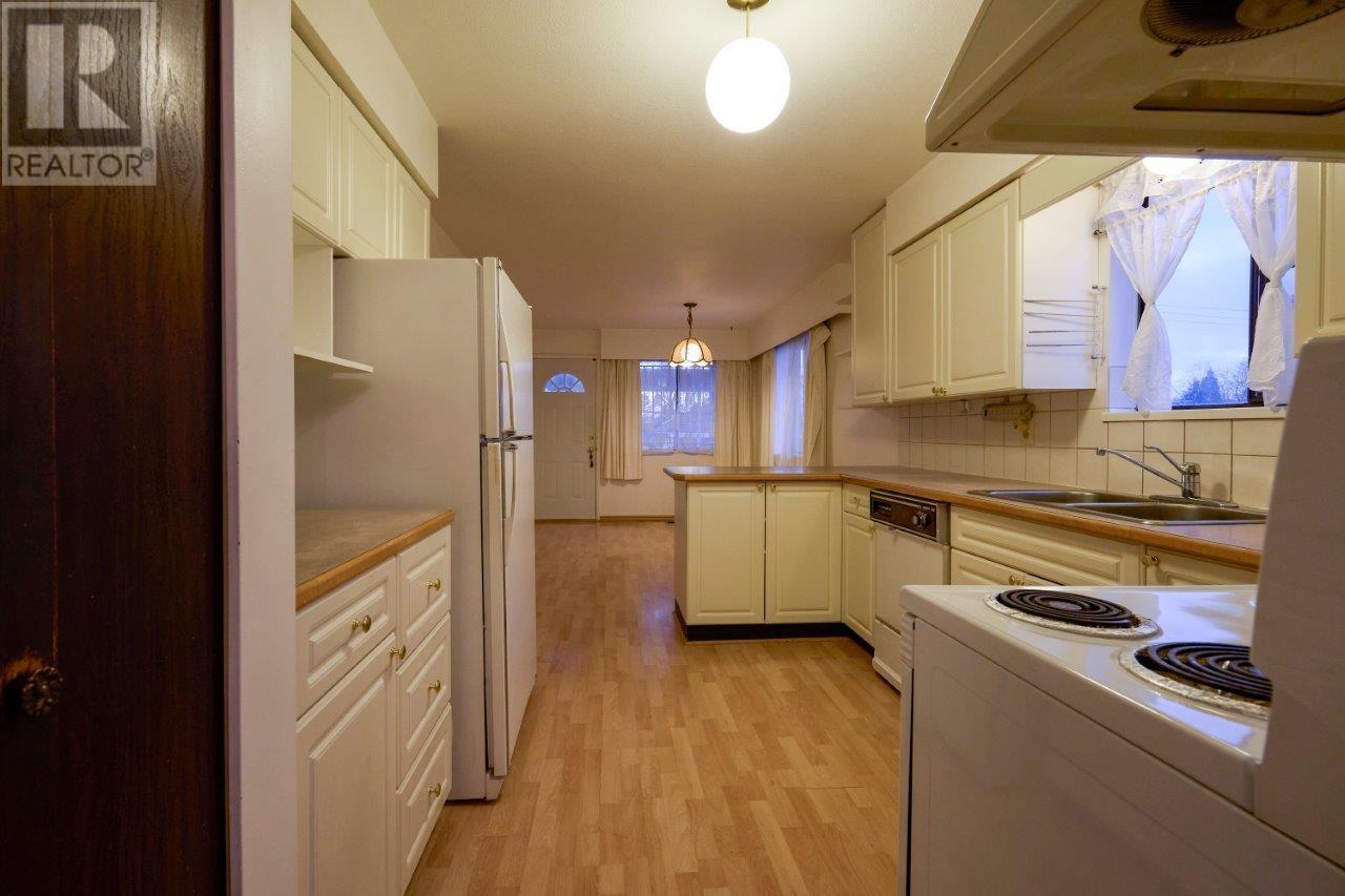 5773 Rhodes Street, Vancouver, British Columbia  V5R 3P3 - Photo 6 - R2954028