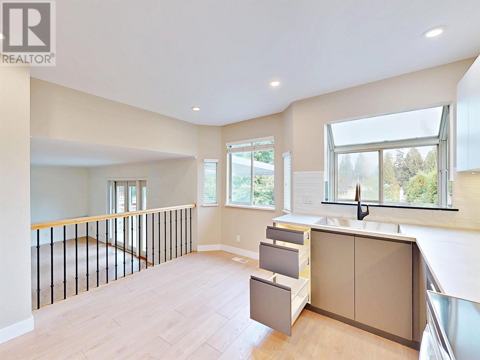 1293 Jordan Street, Coquitlam, British Columbia  V3B 6P1 - Photo 9 - R2952358