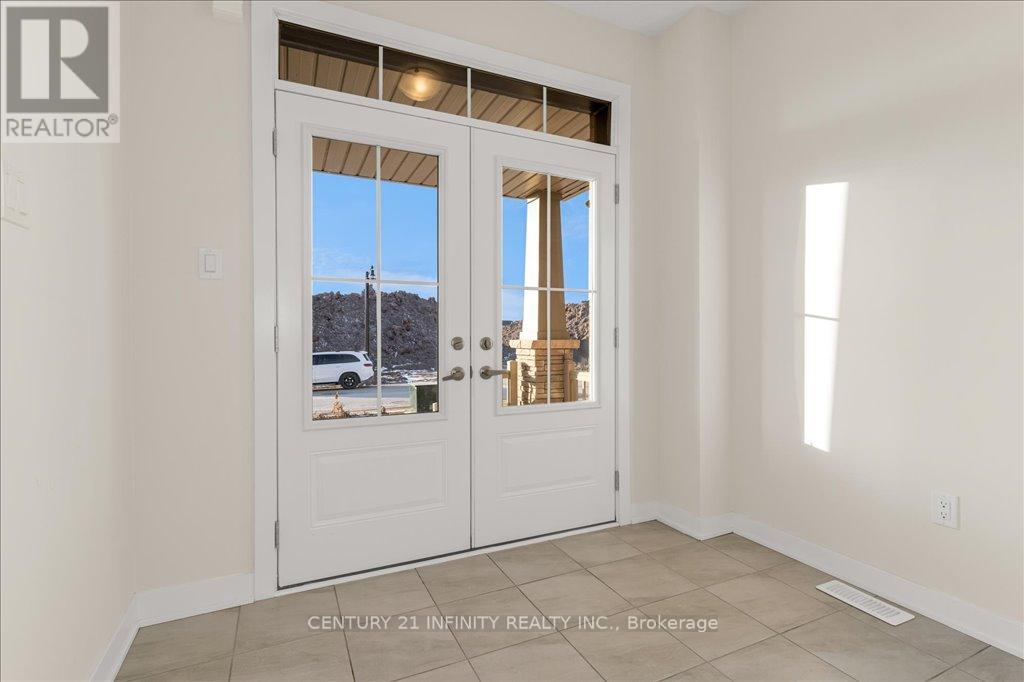 Property at 394 EASTBRIDGE AVENUE image 3