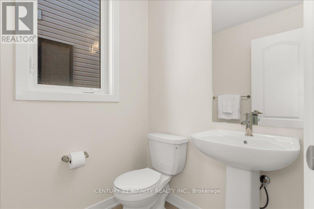 Property at 394 EASTBRIDGE AVENUE image 5