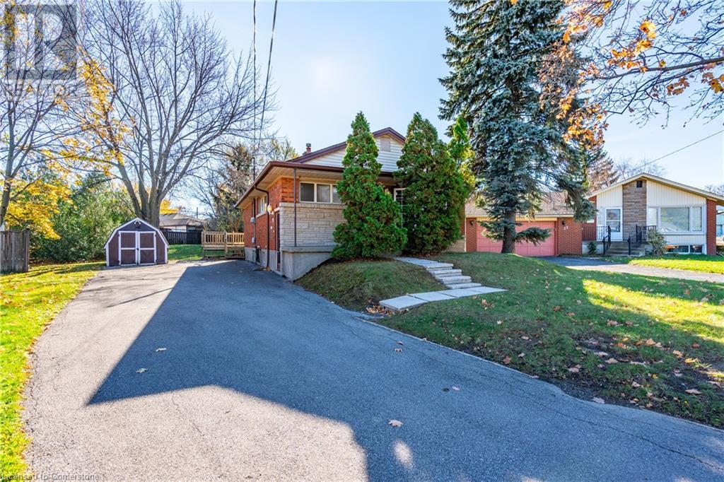 9 Thomson Court, Hamilton, Ontario  L8V 3C1 - Photo 3 - 40677021