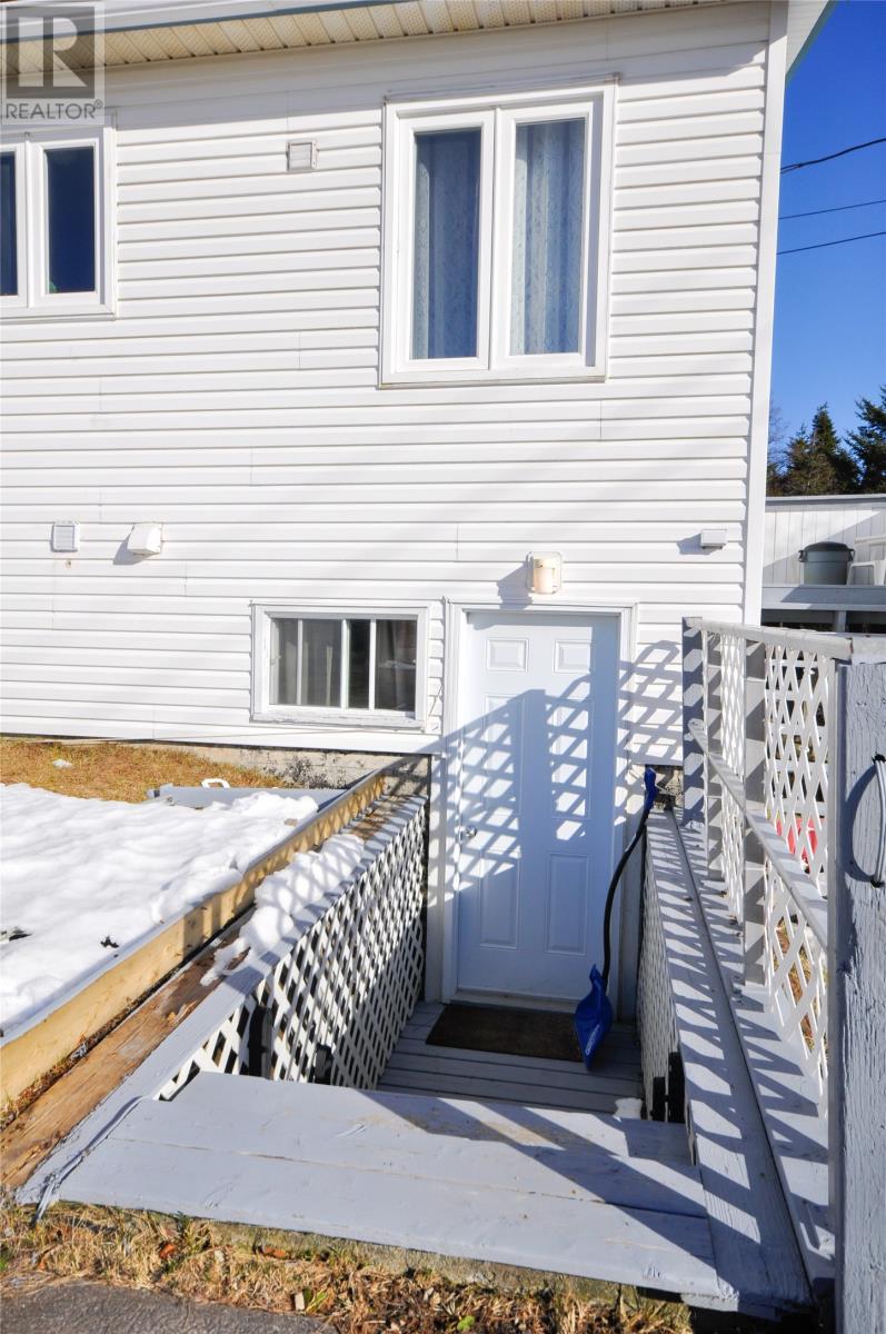 32 Fox Harbour Road, Dunville - Placentia, Newfoundland & Labrador  A0B 1S0 - Photo 3 - 1280816