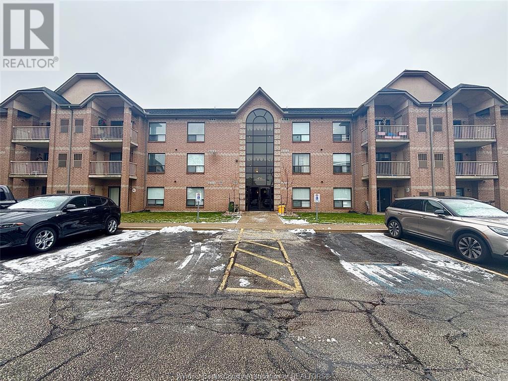 451 Grand Marais Road West Unit# 116, Windsor, Ontario  N9E 4S2 - Photo 1 - 25000762