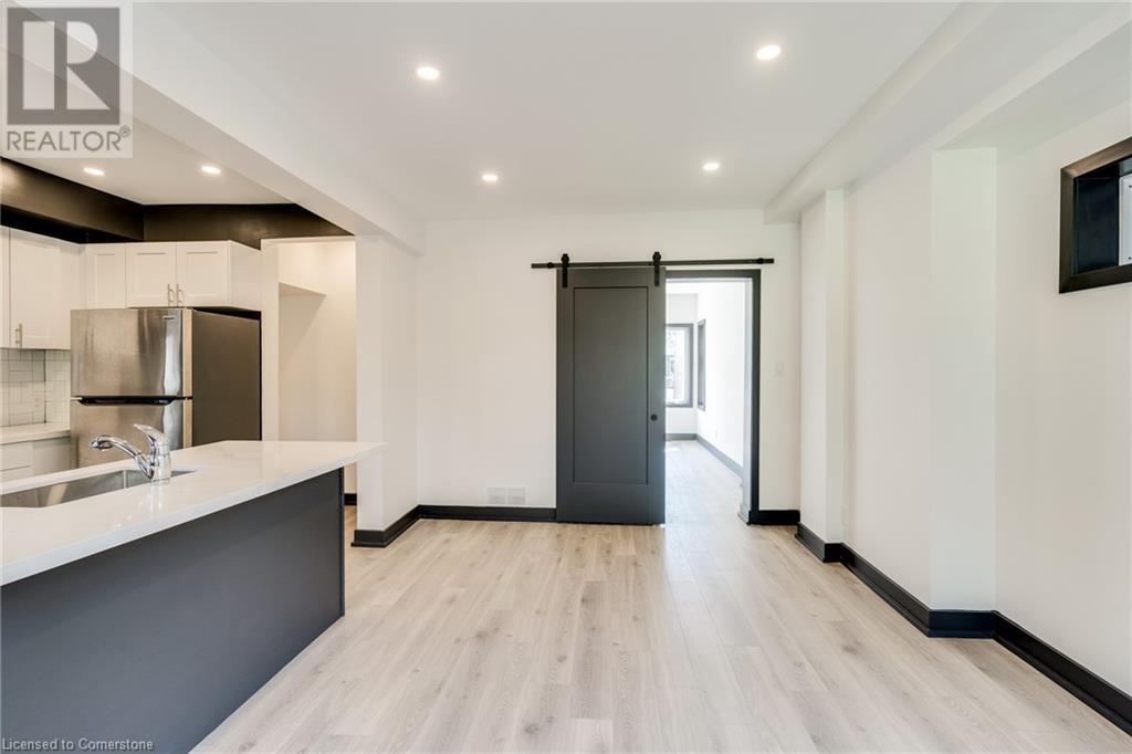 Property at 183 MAPLEWOOD Avenue image 4
