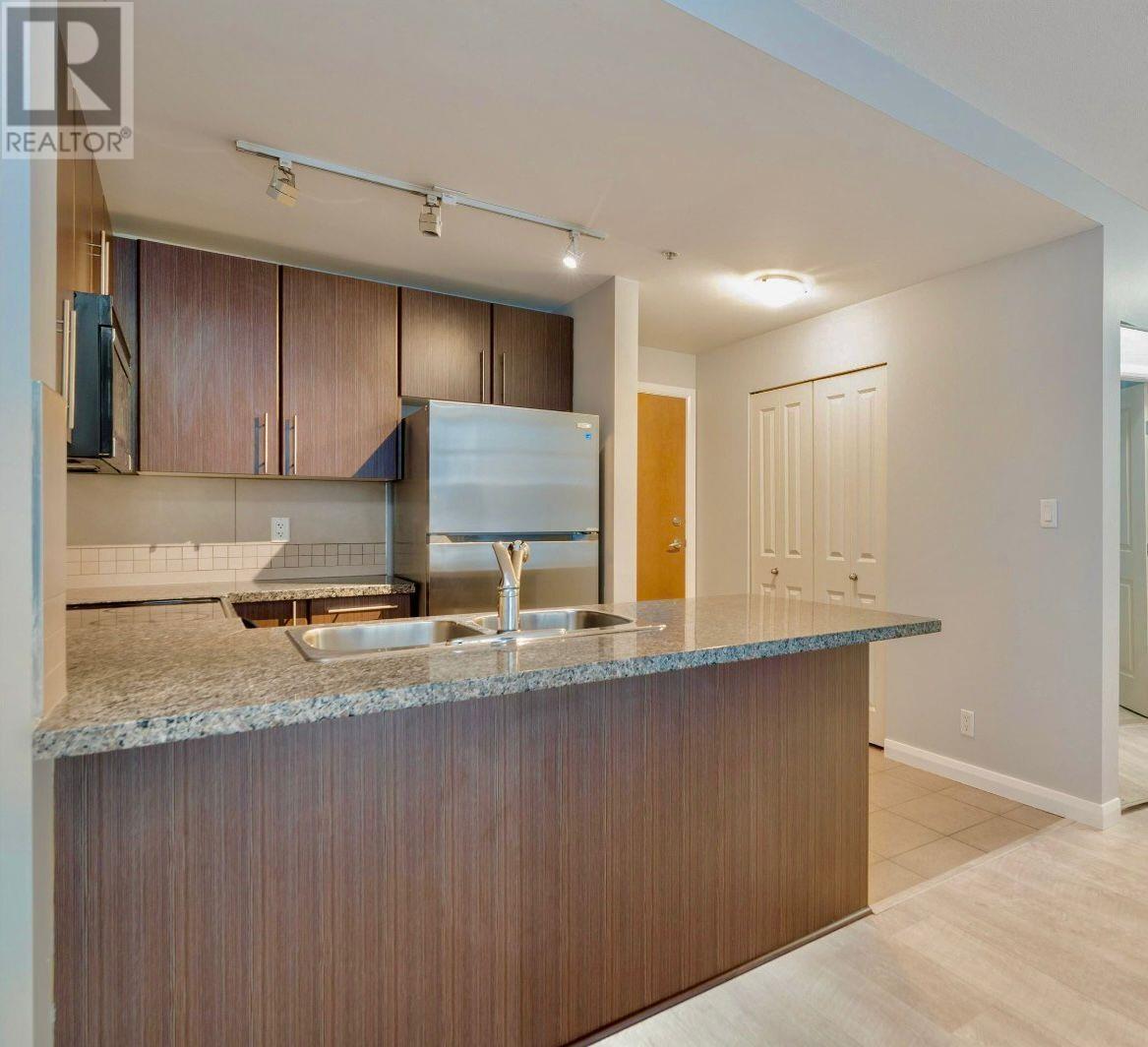 2210 892 Carnarvon Street, New Westminster, British Columbia V3M 0C5 - Photo 10 - R2945396