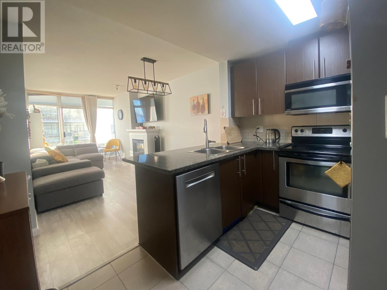 2210 892 Carnarvon Street, New Westminster, British Columbia V3M 0C5 - Photo 11 - R2945396