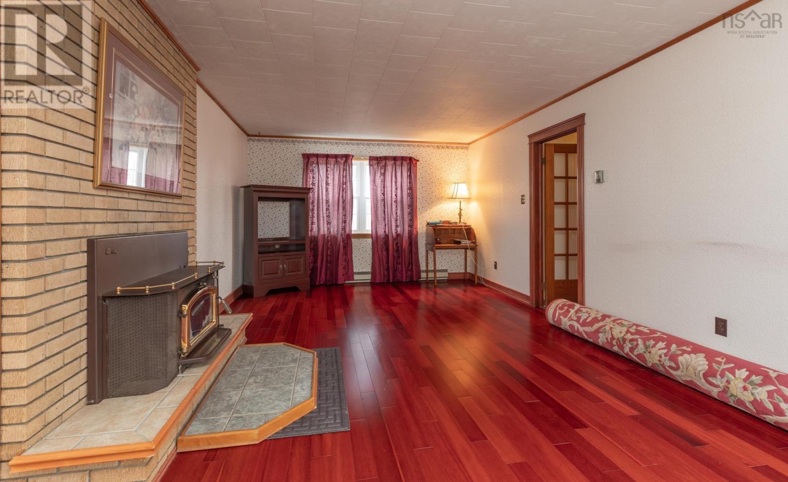 72 Huntington Street, Yarmouth, Nova Scotia  B5A 2S3 - Photo 12 - 202500739