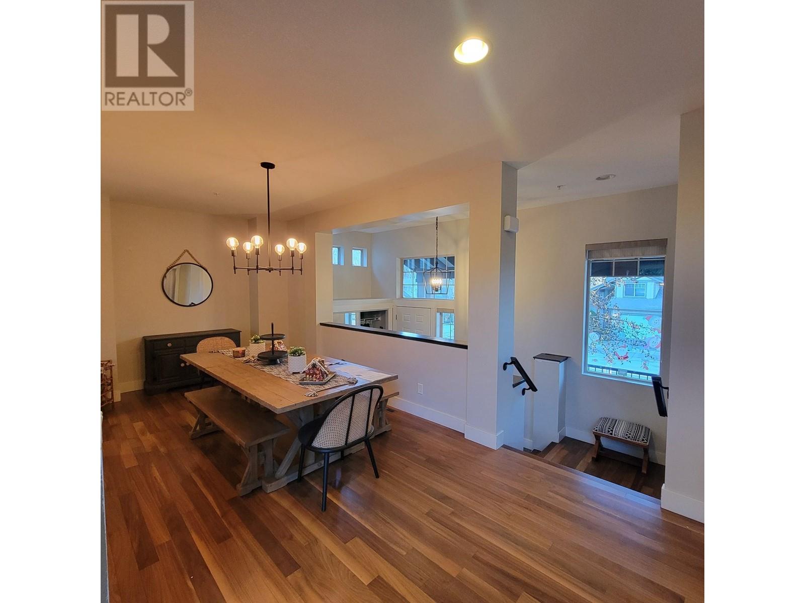 24756 Mcclure Drive, Maple Ridge, British Columbia  V2W 0A5 - Photo 8 - R2953495