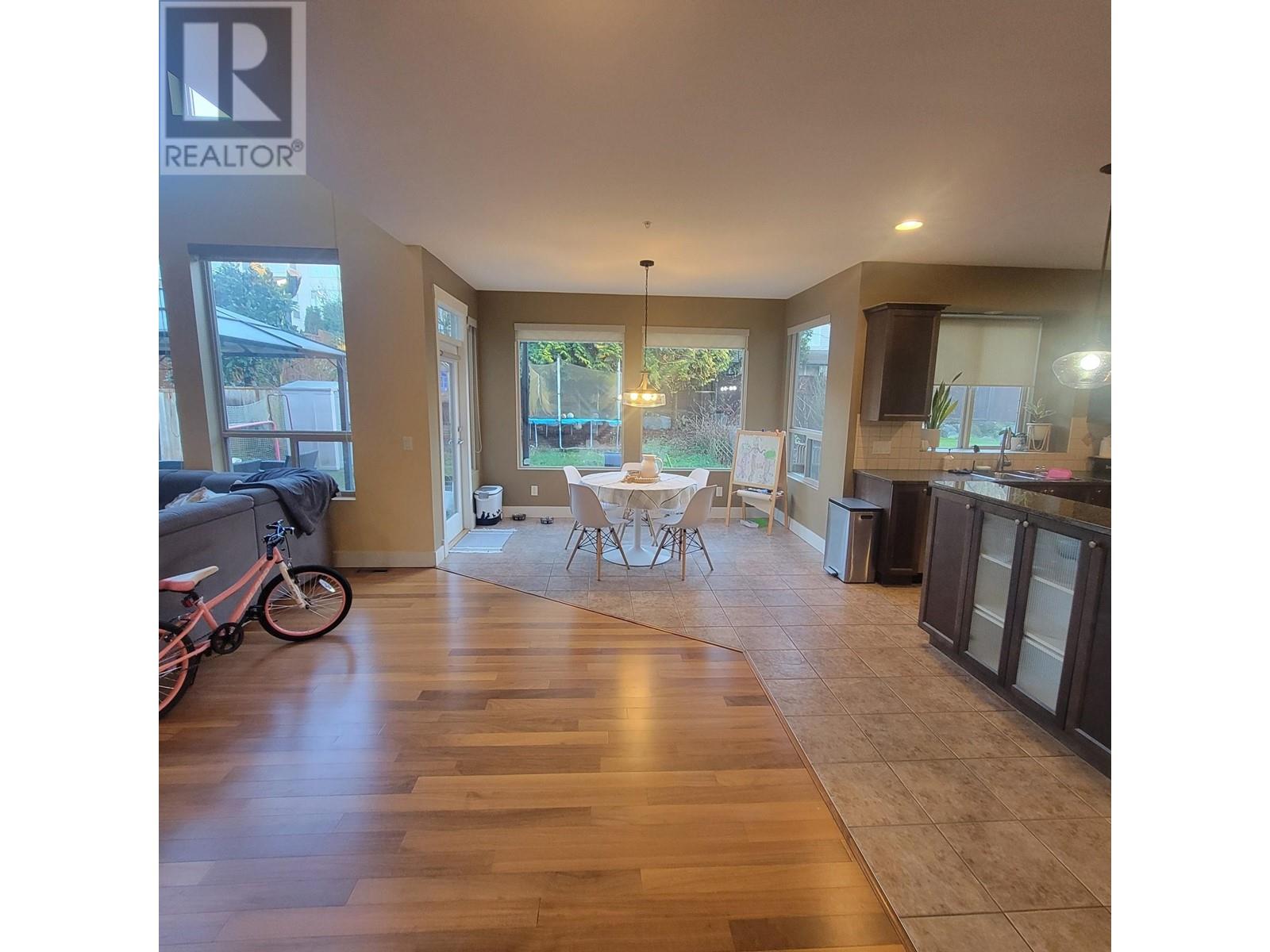24756 Mcclure Drive, Maple Ridge, British Columbia  V2W 0A5 - Photo 6 - R2953495