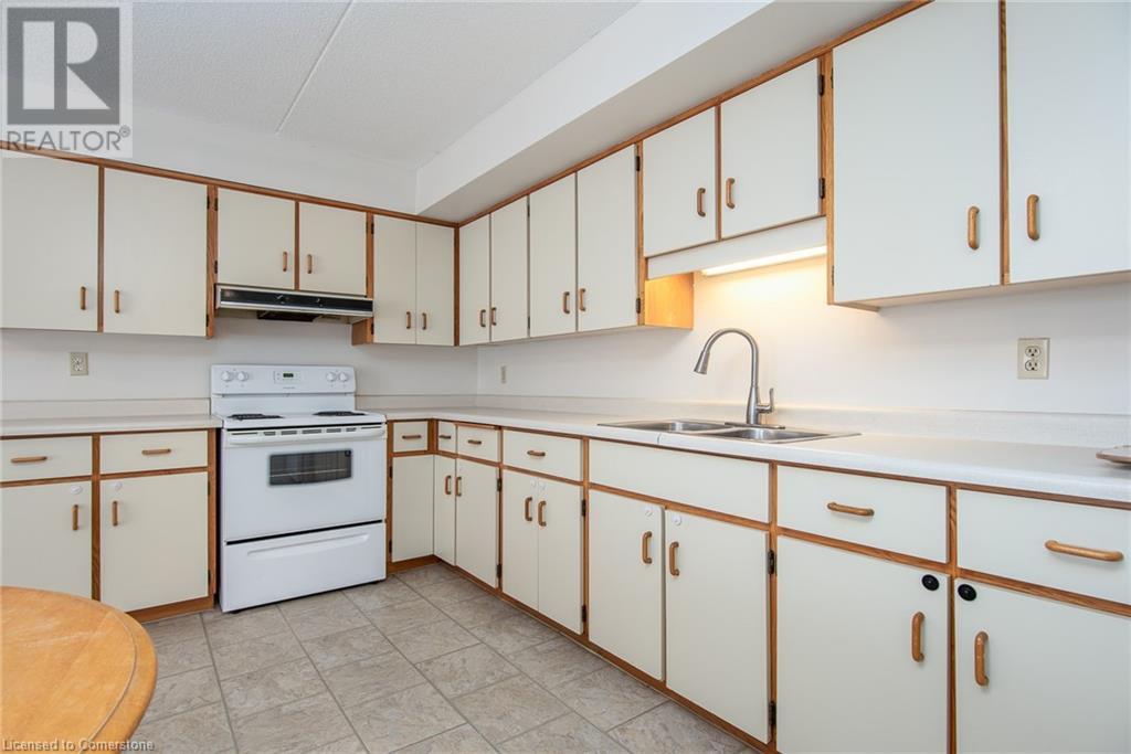 384 Erb Street W Unit# 207, Waterloo, Ontario  N2L 1W6 - Photo 21 - 40688871