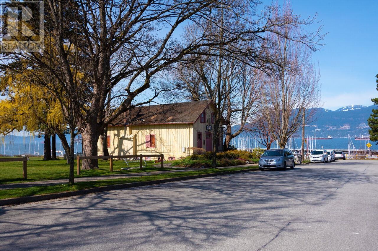 305 3680 W 7th Avenue, Vancouver, British Columbia  V6R 1W4 - Photo 18 - R2896812