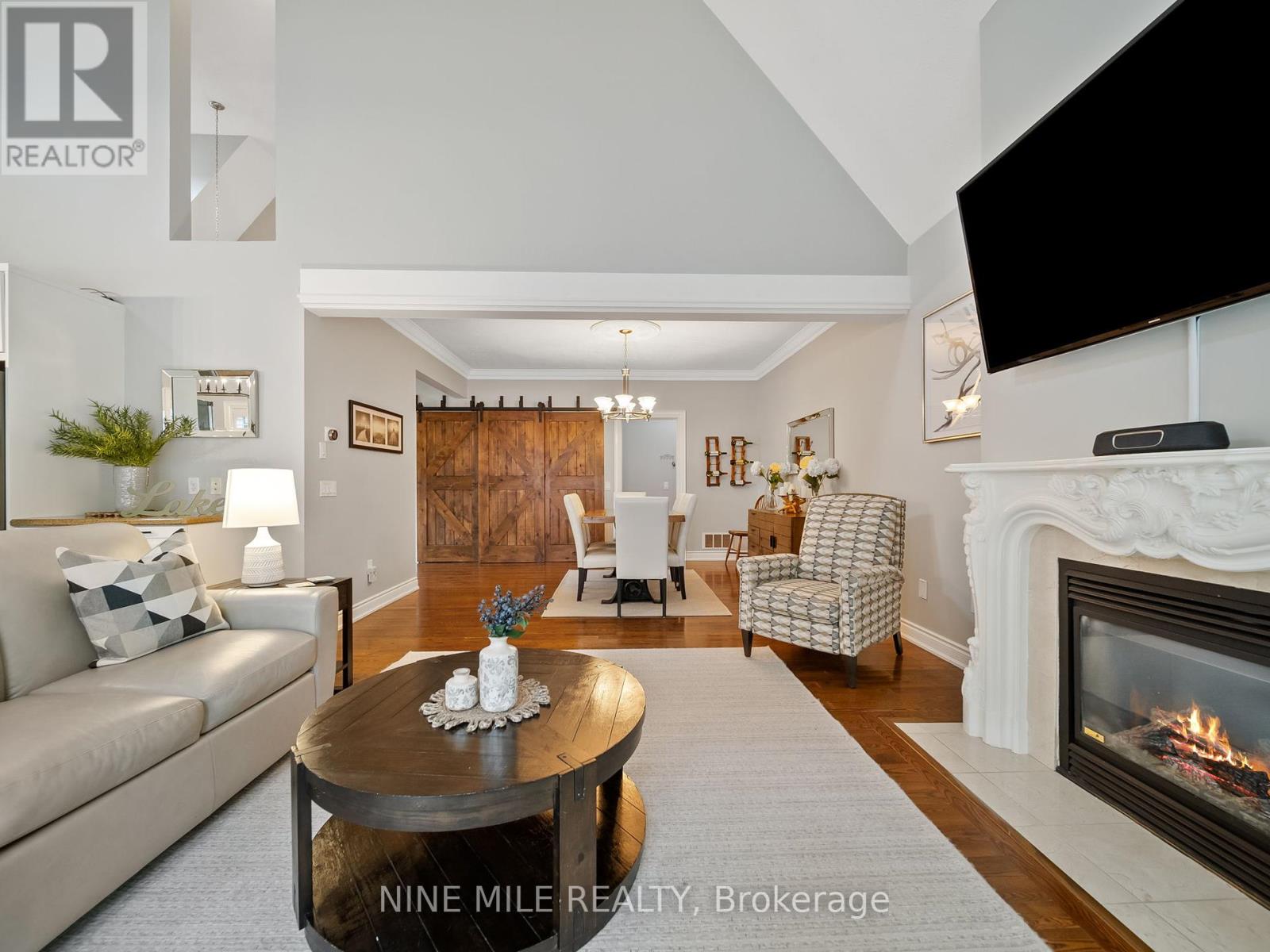 Property at 8 - 5 INVERMARA COURT image 3
