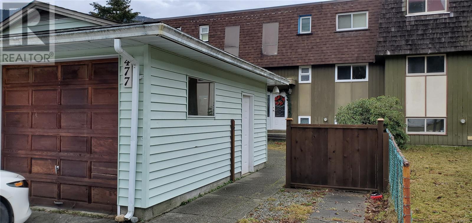 477 Nootka Dr, Gold River, British Columbia V0P 1G0 - Photo 1 - 984128