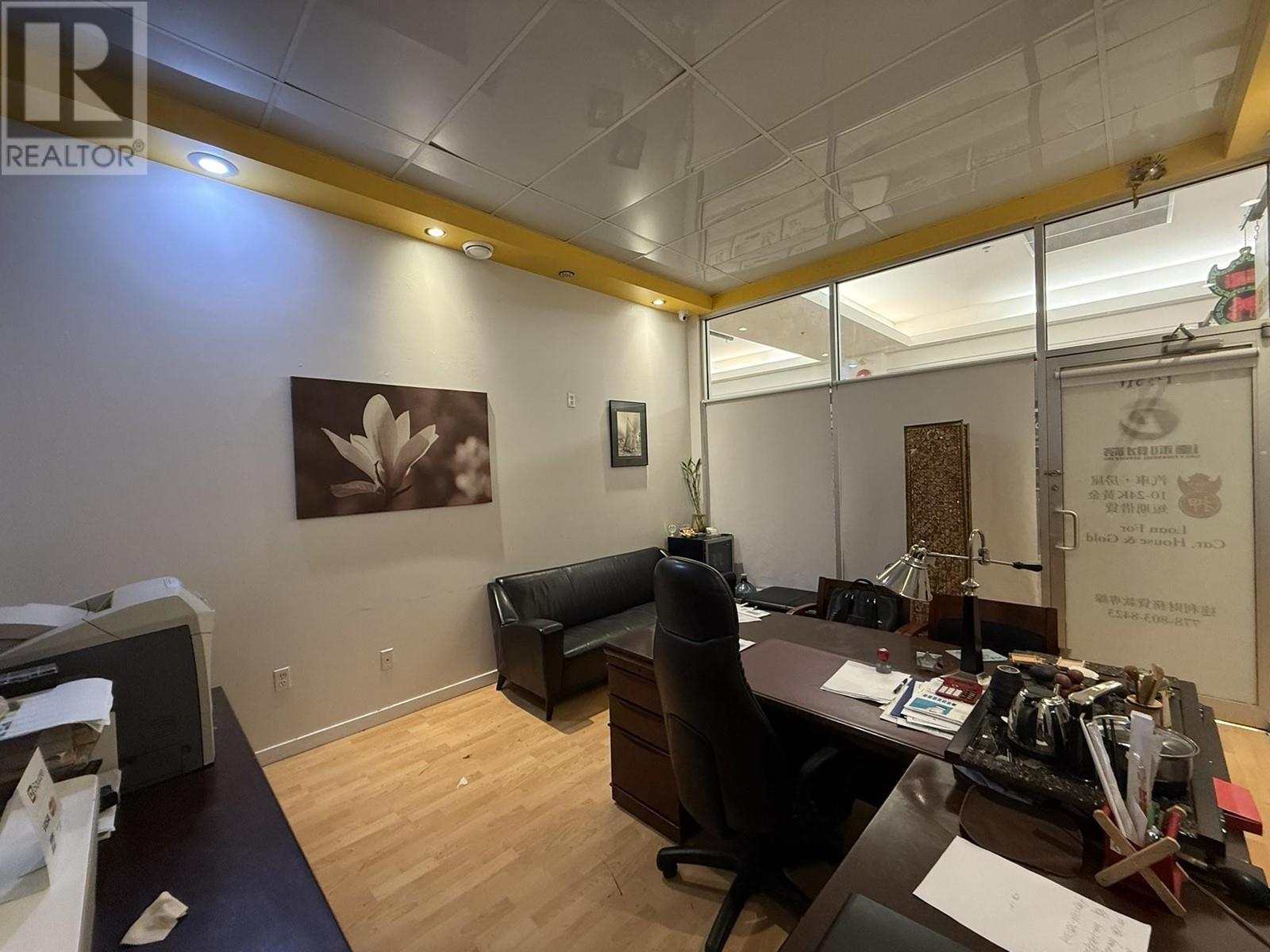 Listing Picture 12 of 14 : 1460 4540 NO. 3 ROAD, Richmond / 烈治文 - 魯藝地產 Yvonne Lu Group - MLS Medallion Club Member