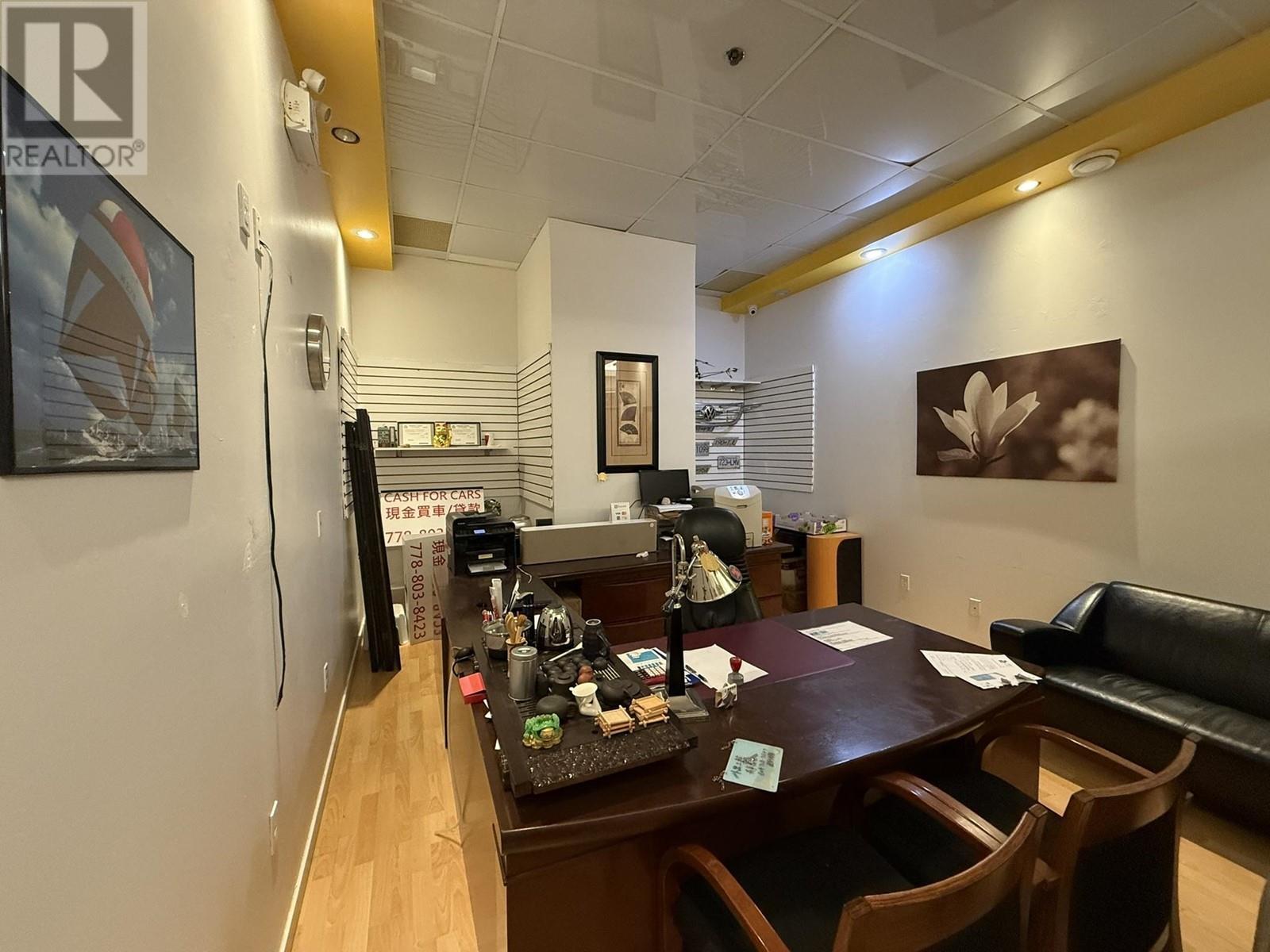 Listing Picture 10 of 14 : 1460 4540 NO. 3 ROAD, Richmond / 烈治文 - 魯藝地產 Yvonne Lu Group - MLS Medallion Club Member