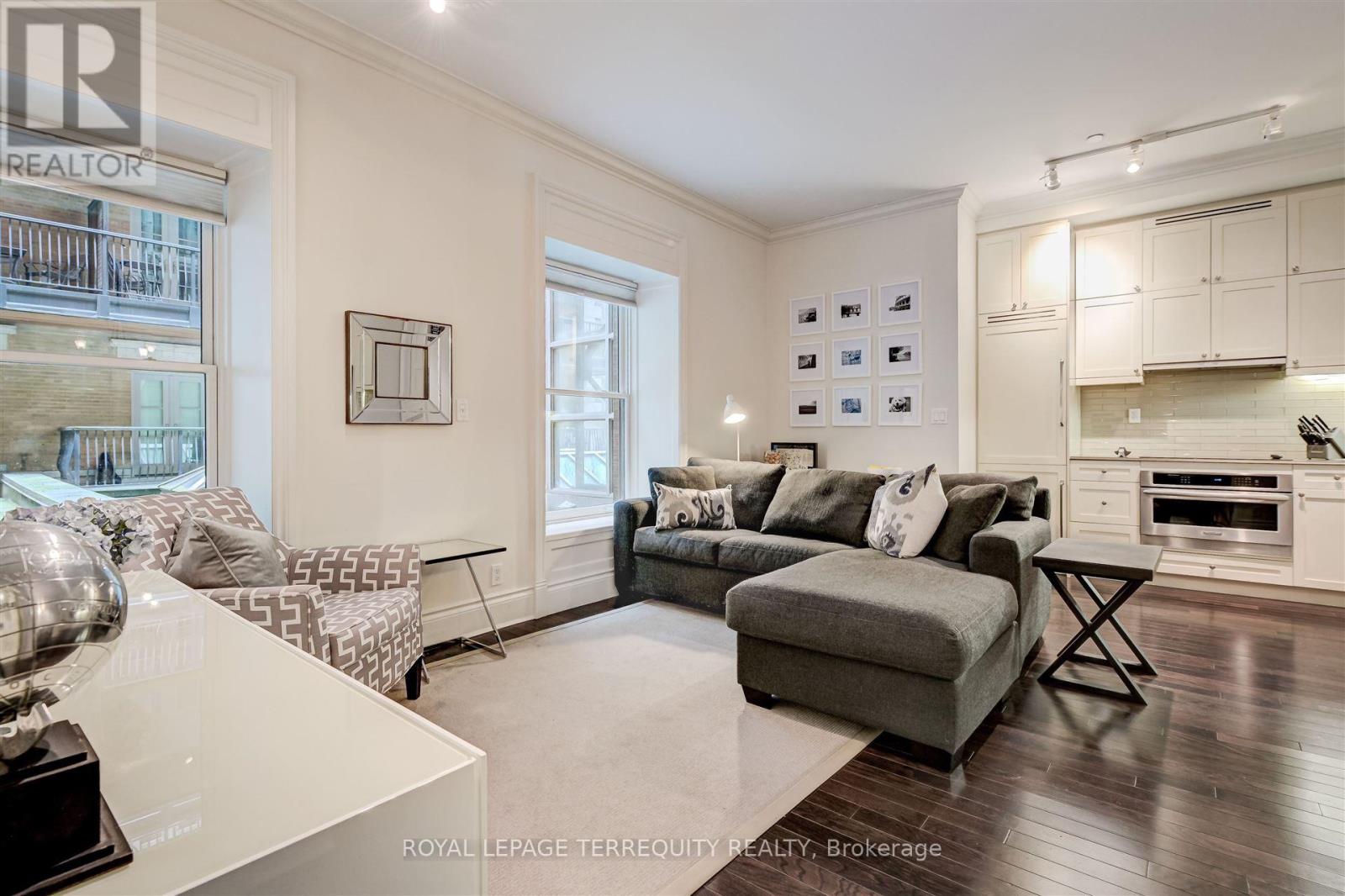 332 - 22 Leader Lane, Toronto, Ontario  M5E 0B2 - Photo 9 - C11920438