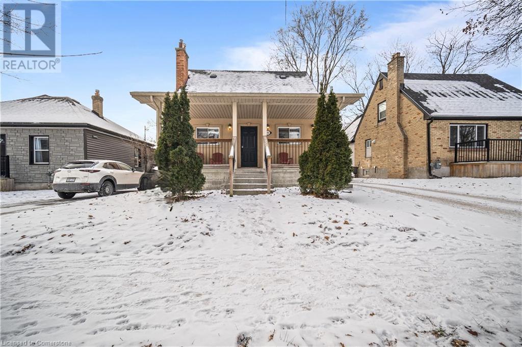 Photo 34 of 43 for 190 Rathowen Street