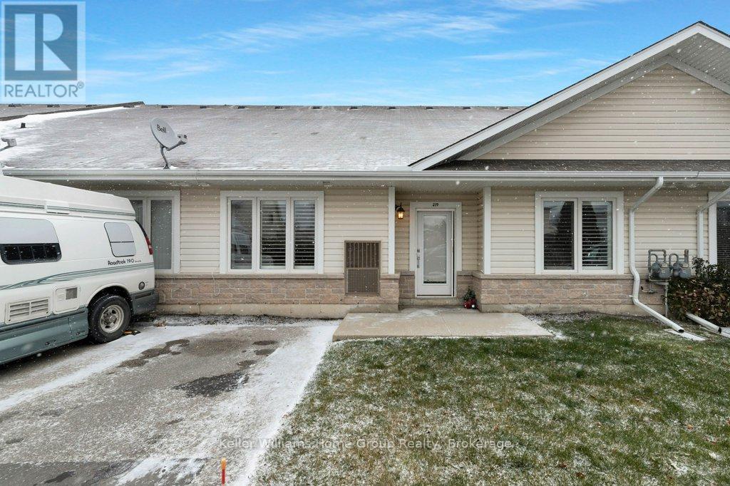 219 - 760 Woodhill Drive, Centre Wellington, Ontario  N1M 3W5 - Photo 2 - X11884991