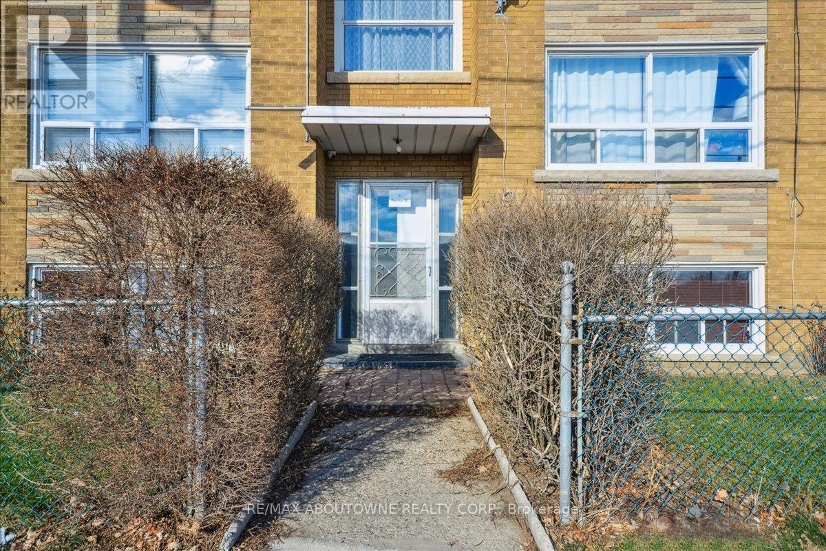 6 - 2 Wesley Street, Toronto, Ontario  M8Y 2W3 - Photo 6 - W11920596