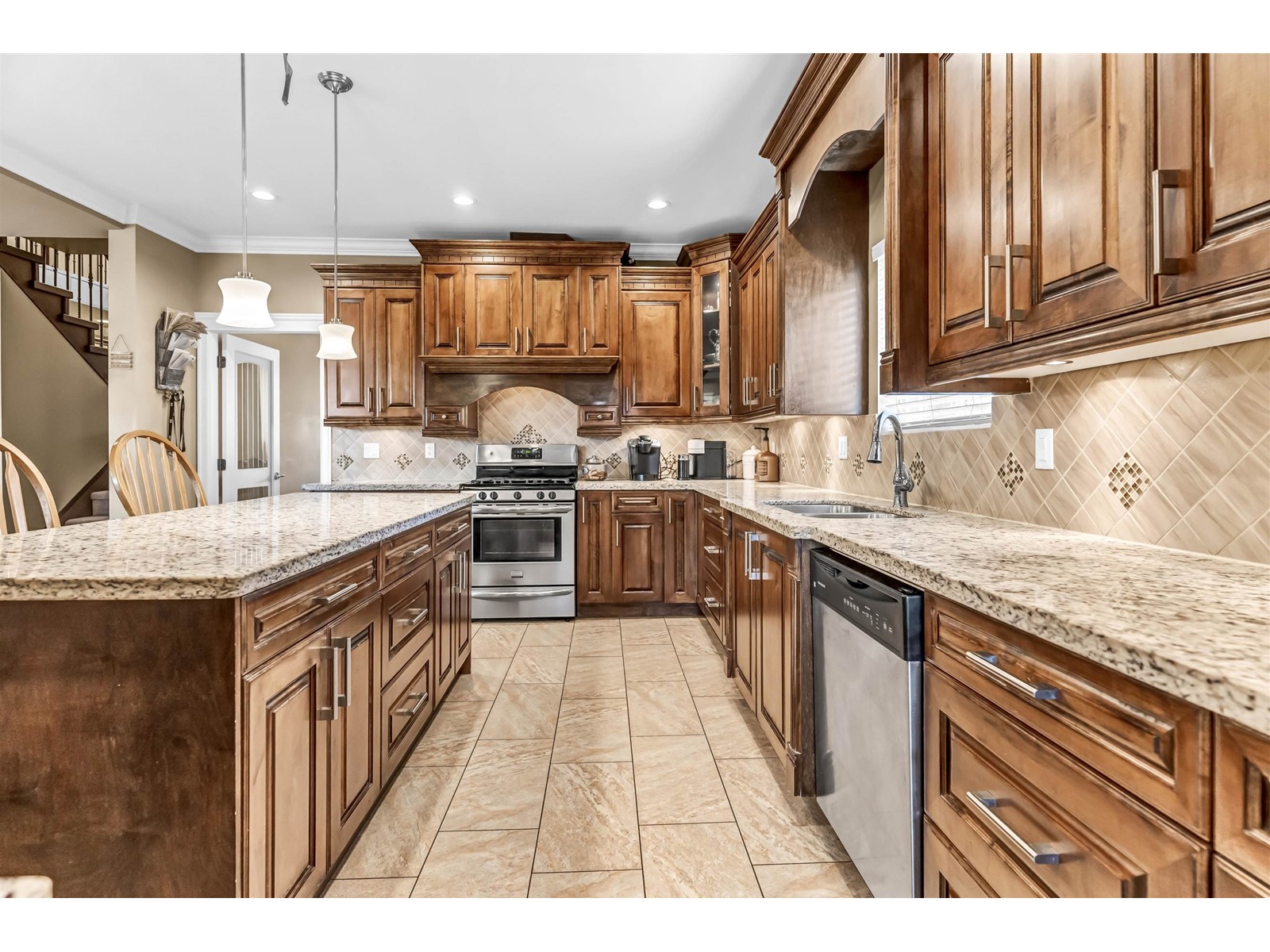 2620 270b Street, Langley, British Columbia  V4W 3V5 - Photo 9 - R2955263