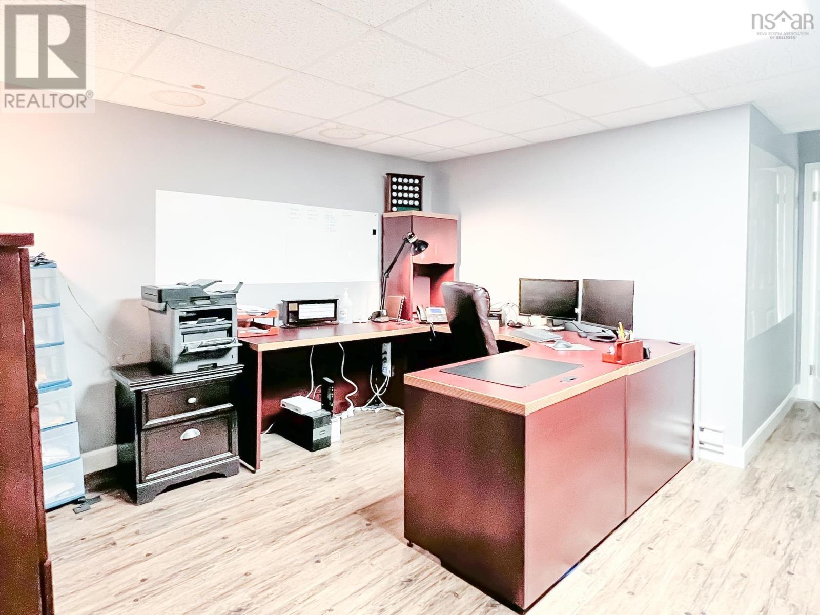 405 Main Street, Kentville, Nova Scotia  B4N 1K7 - Photo 8 - 202500756