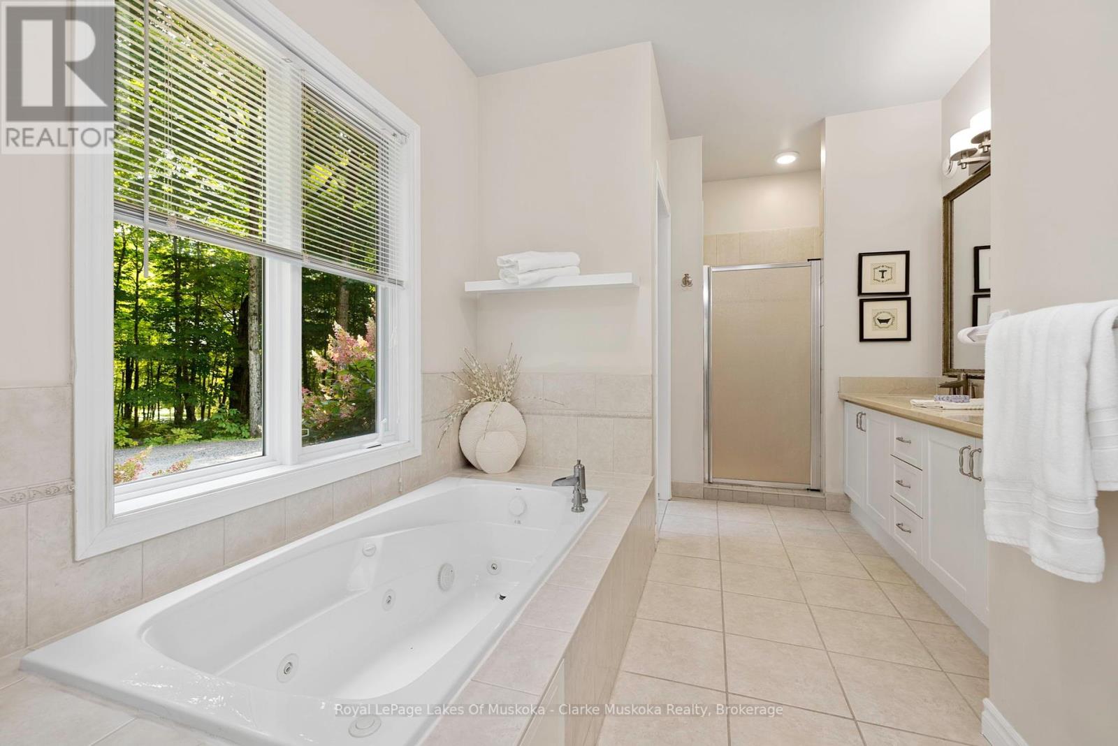 1259 Golf Course Road, Lake Of Bays, Ontario  P1H 2J6 - Photo 23 - X11920735