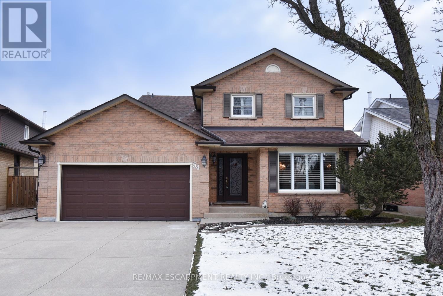 54 RAMSDEN DRIVE, Hamilton, Ontario