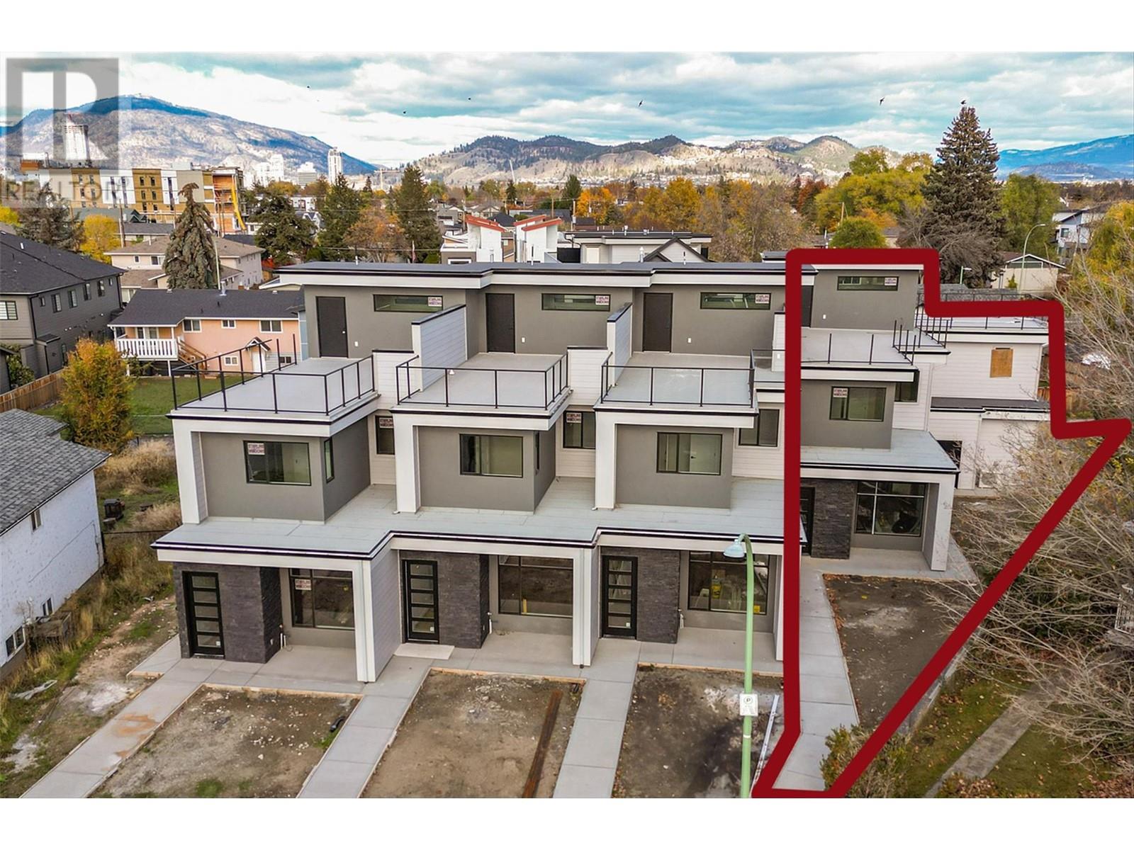 732 Coopland Crescent Unit# 4, Kelowna, British Columbia  V1Y 2V1 - Photo 2 - 10331929