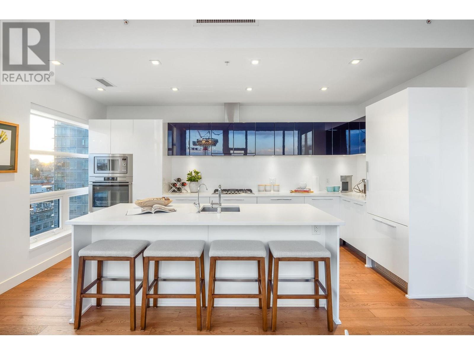 1601 108 E 1st Avenue, Vancouver, British Columbia  V5T 0E4 - Photo 1 - R2955210