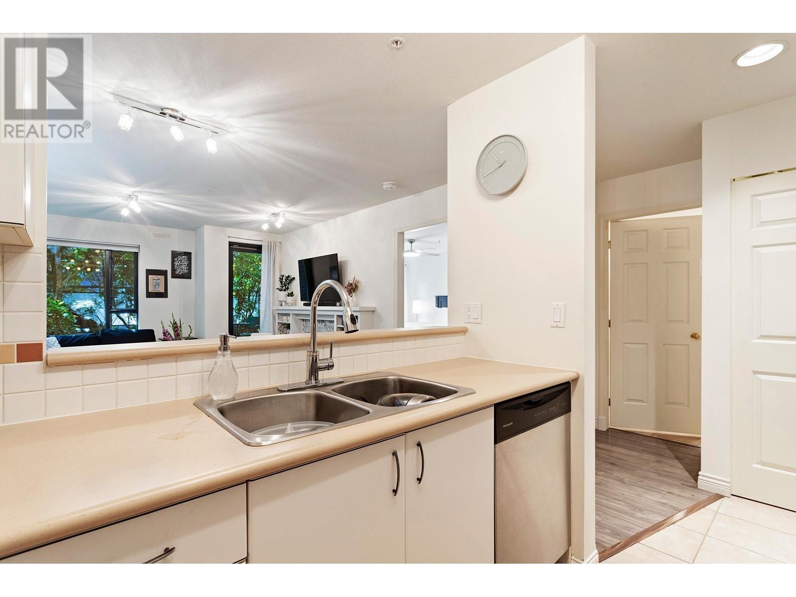 103 175 E 10th Street, North Vancouver, British Columbia  V7L 4W1 - Photo 7 - R2955213