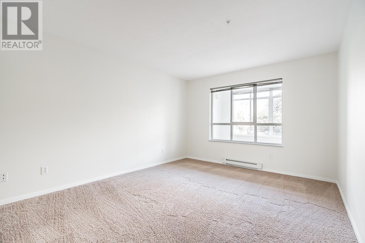 202 855 W 16TH STREET