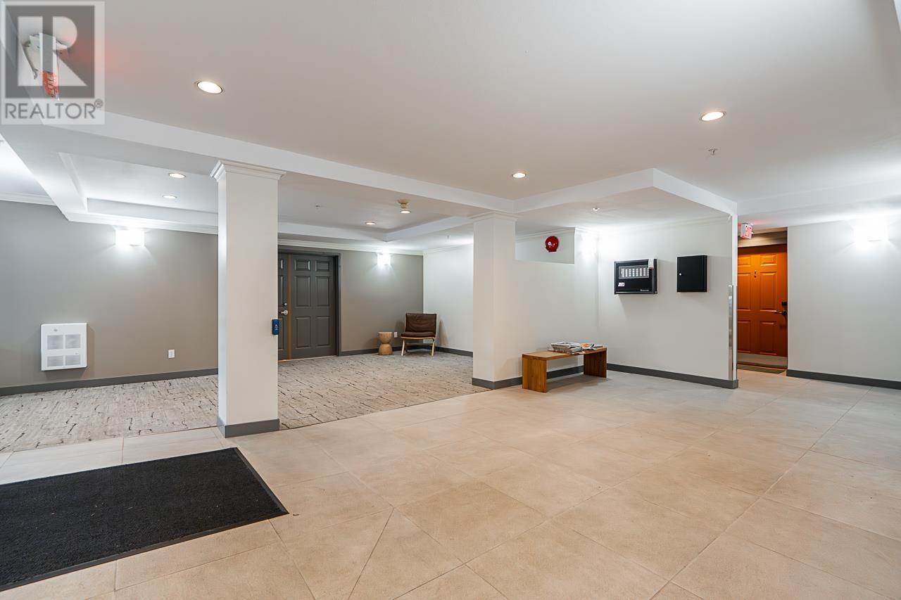 202 855 W 16TH STREET