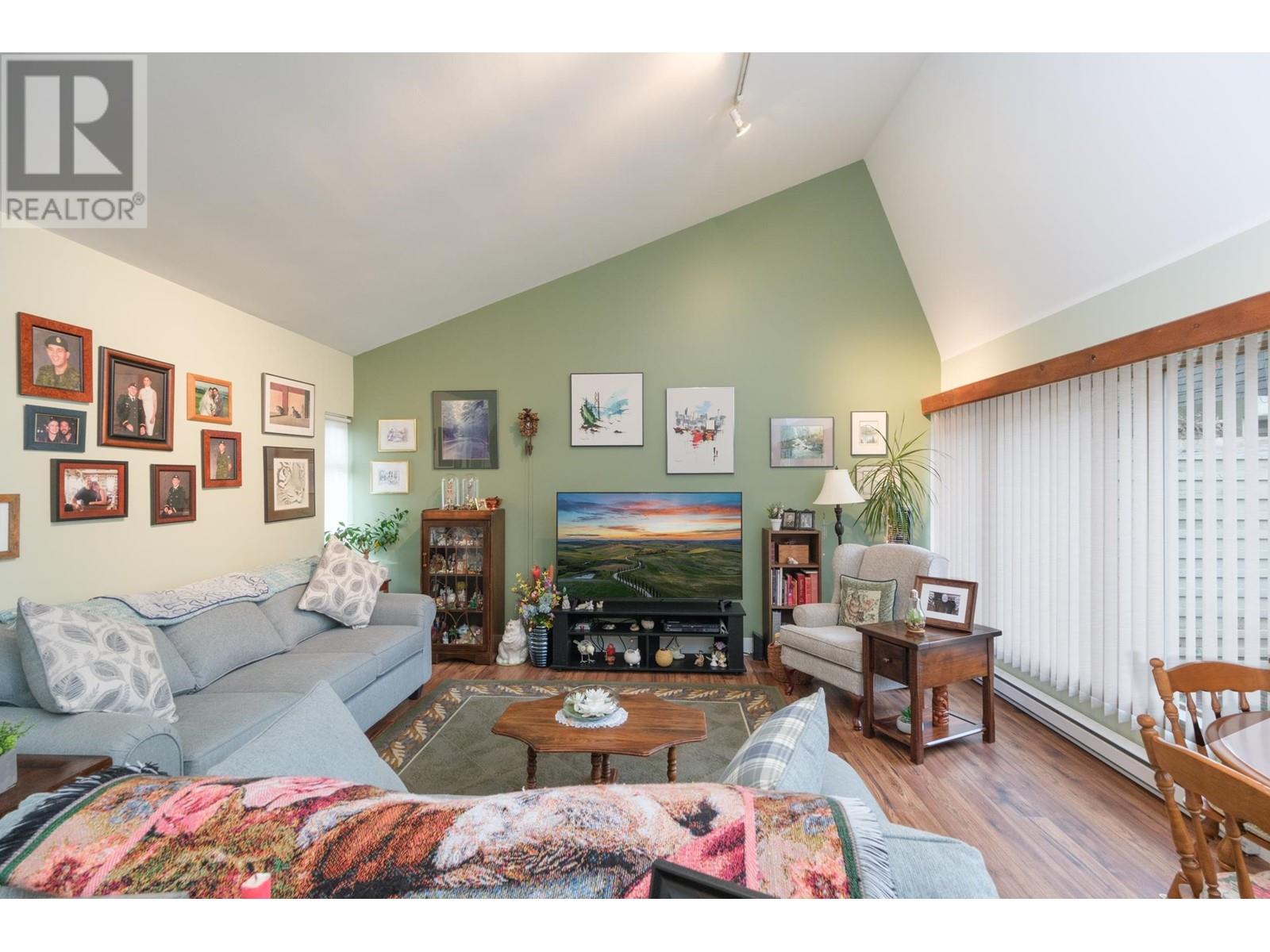 7342 Celista Drive, Vancouver, British Columbia V5S 4A1 - Photo 2 - R2955241