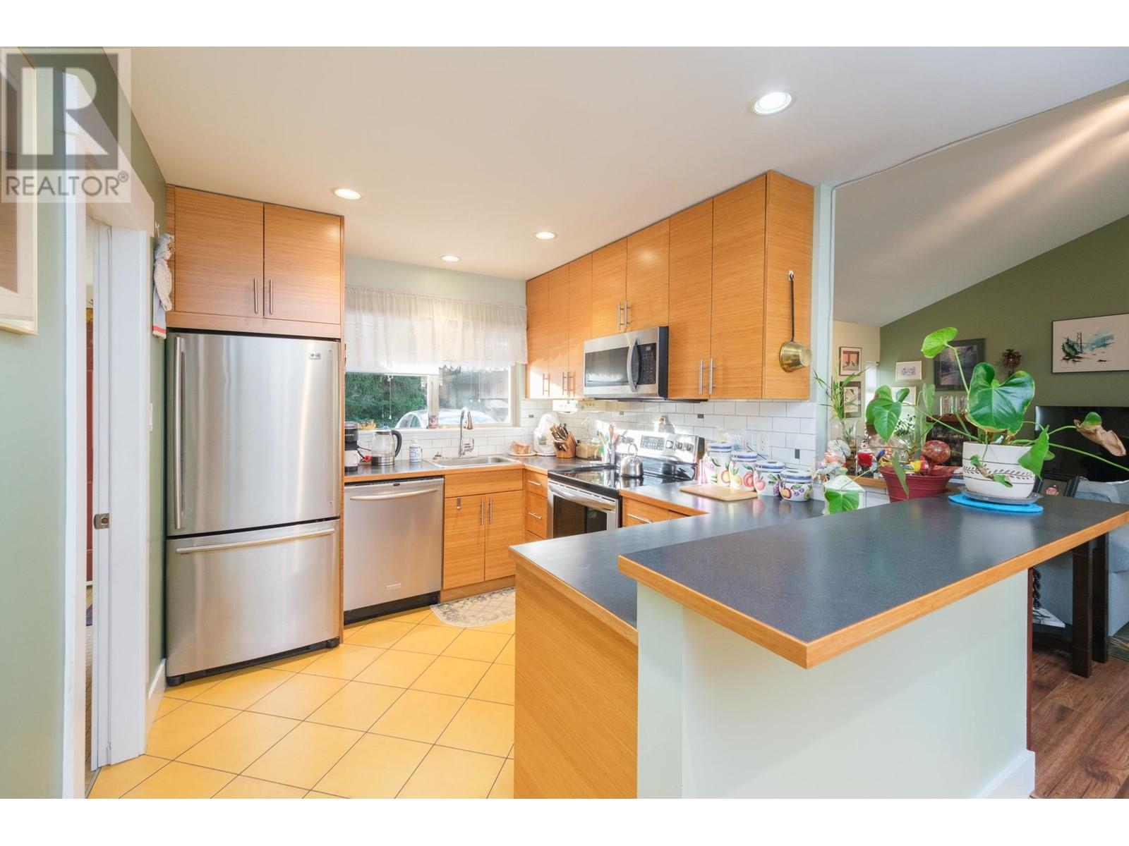 7342 Celista Drive, Vancouver, British Columbia V5S 4A1 - Photo 7 - R2955241