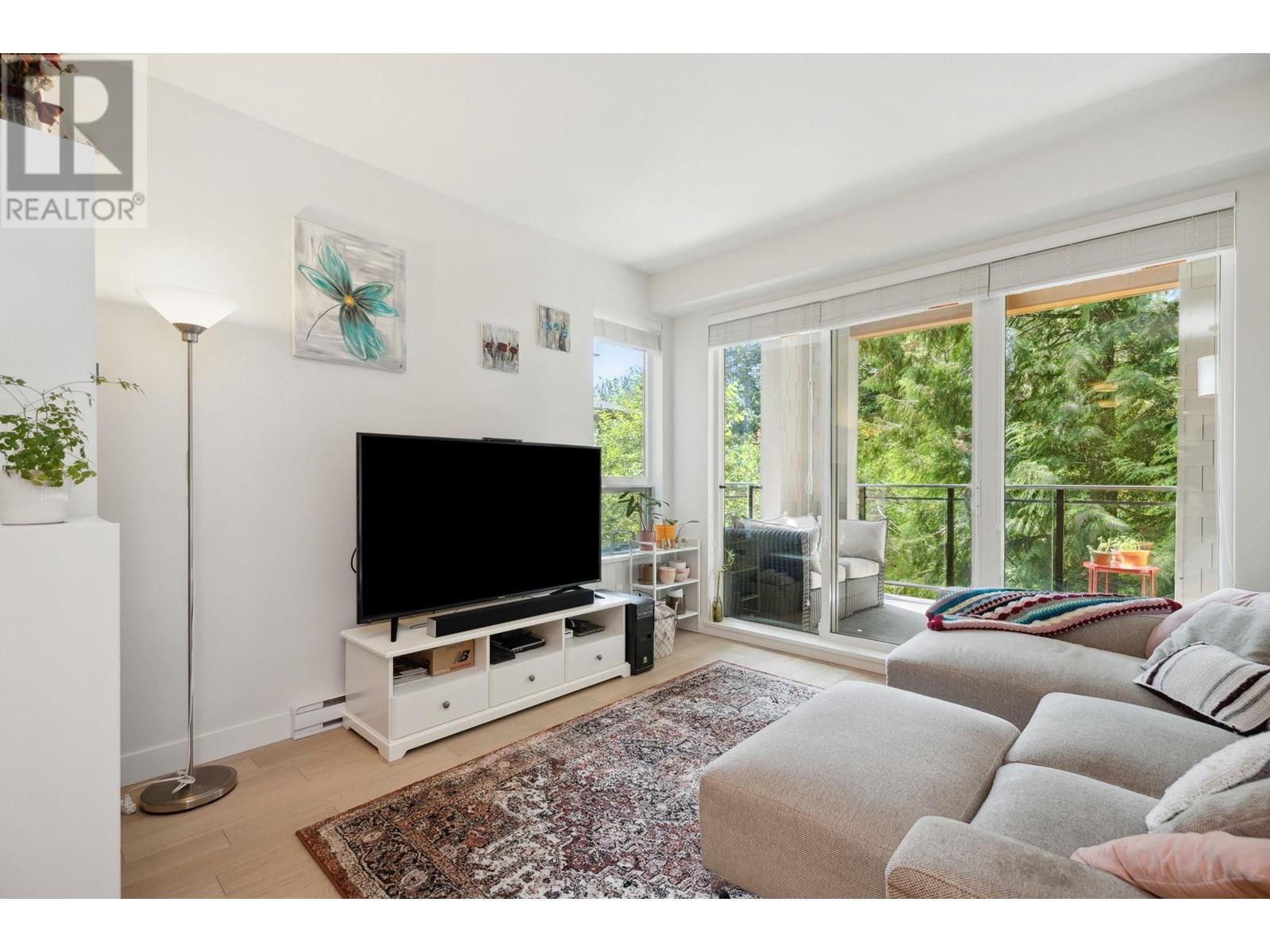 305 3399 Noel Drive, Burnaby, British Columbia  V3J 0G8 - Photo 5 - R2955261