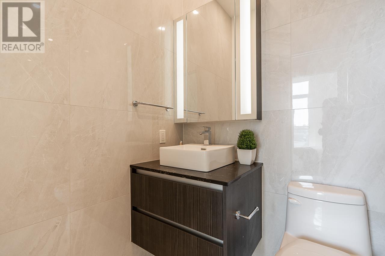2378 Douglas Road, Burnaby, British Columbia  V5B 0B5 - Photo 32 - R2955272