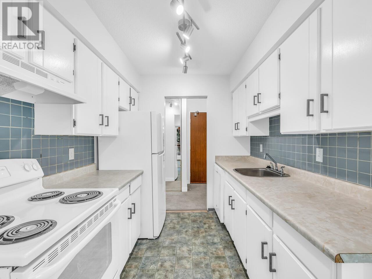204 1877 W 5th Avenue, Vancouver, British Columbia  V6J 1P5 - Photo 11 - R2955284