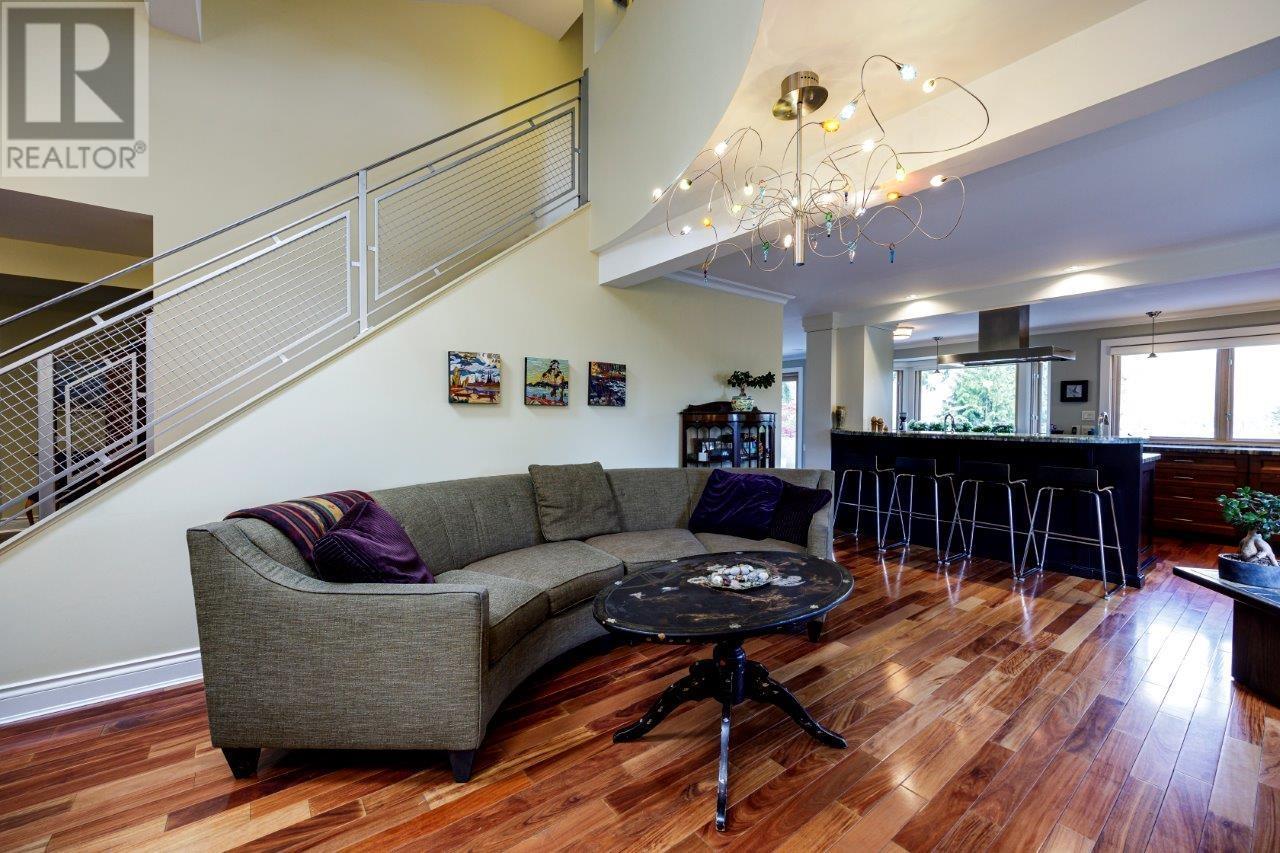 2190 Badger Road, North Vancouver, British Columbia  V7G 1T1 - Photo 10 - R2955224