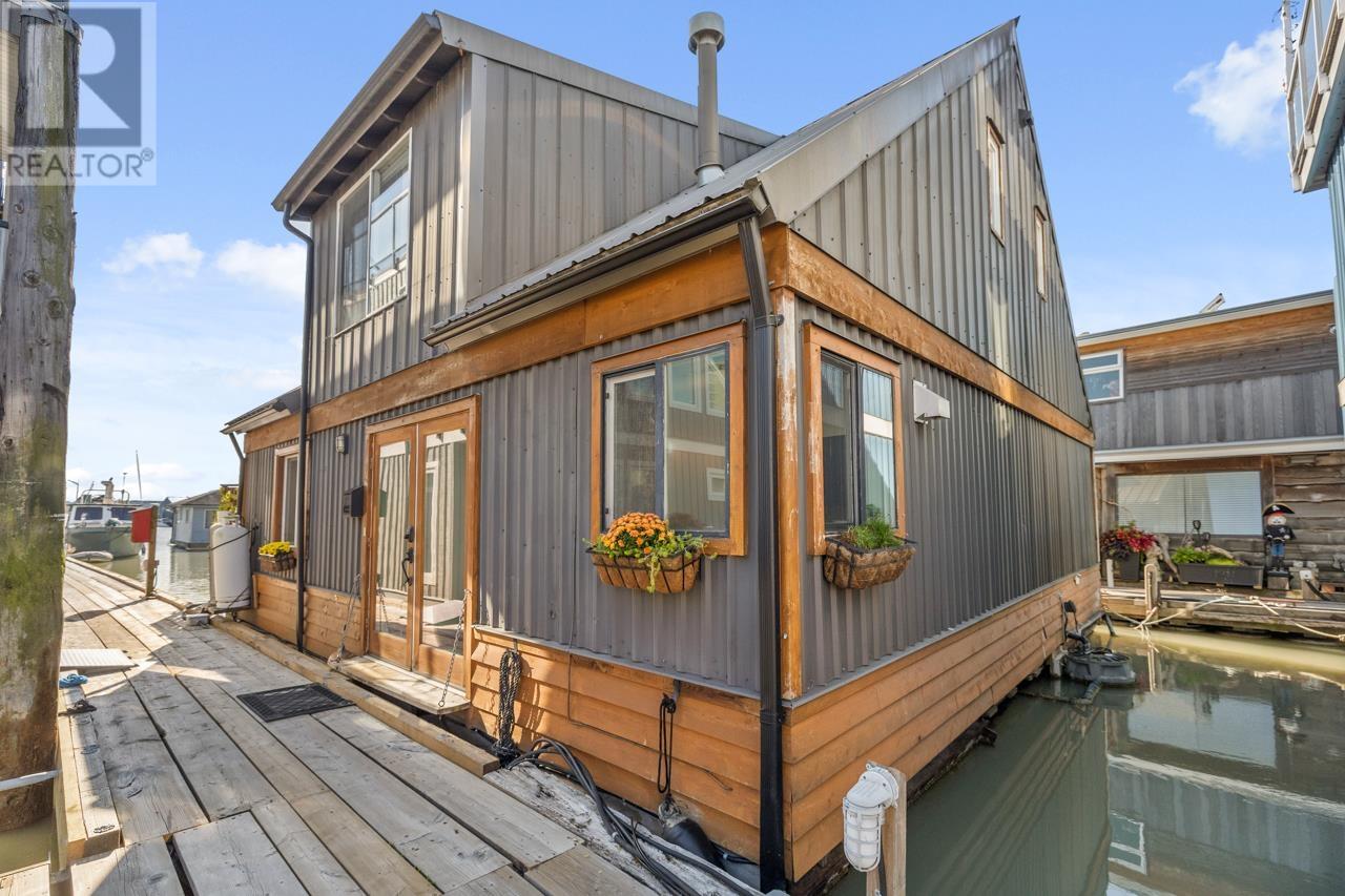 3W2 8191 RIVER ROAD, richmond, British Columbia